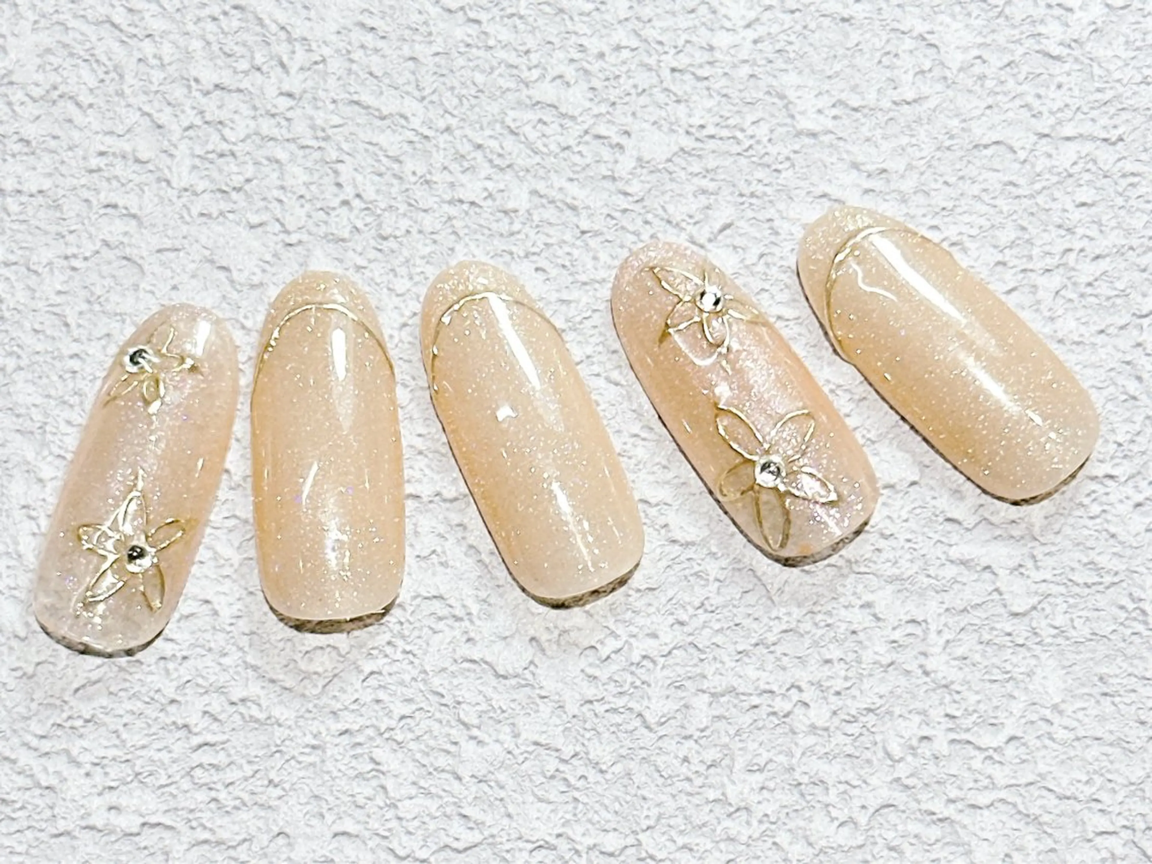 ネイル オーロラネイル ジェルネイル ニュアンスネイル オフィスネイル シンプルネイル ネイルサロン パールのネイルデザイン