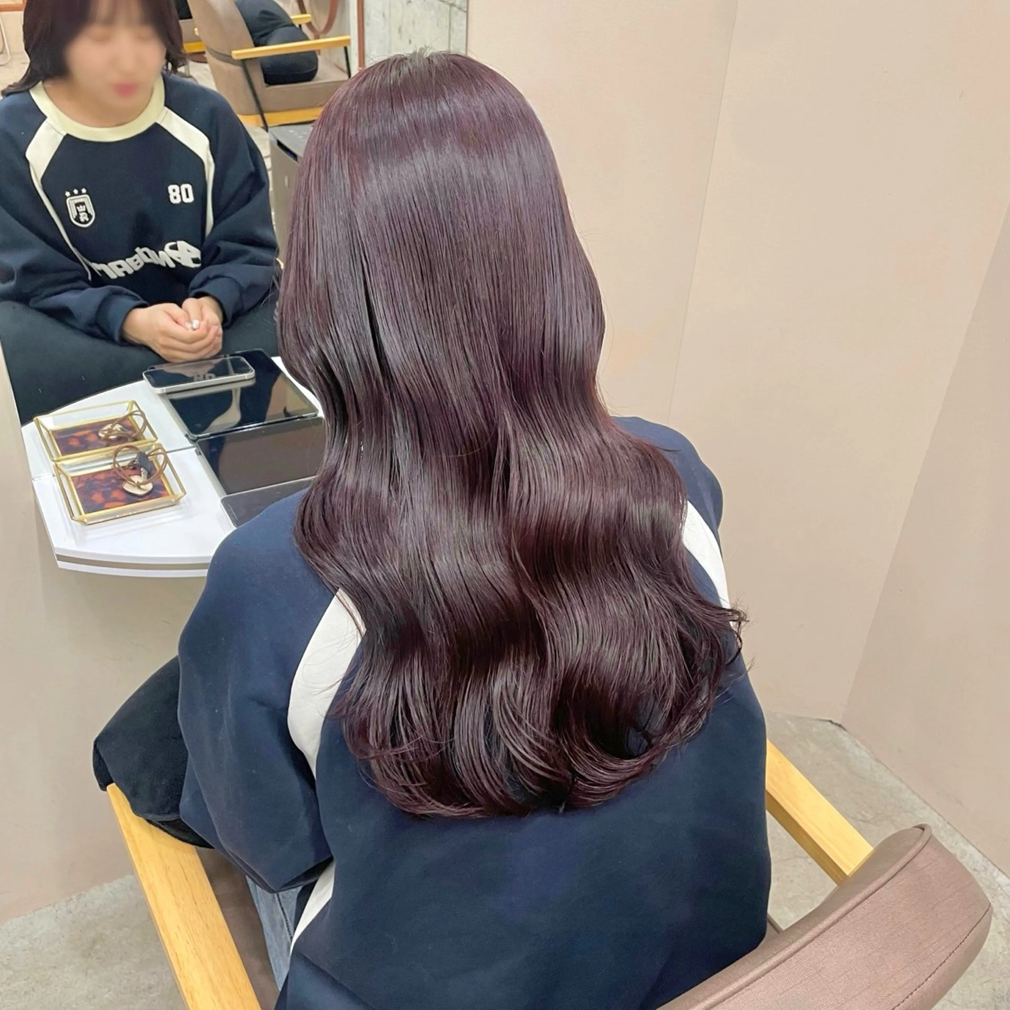 ロング カラー ブリーチ ボルドーカラー ブリーチなしカラー カット ヘアカラー トリートメント noii / 伊藤 愛莉のヘアスタイル
