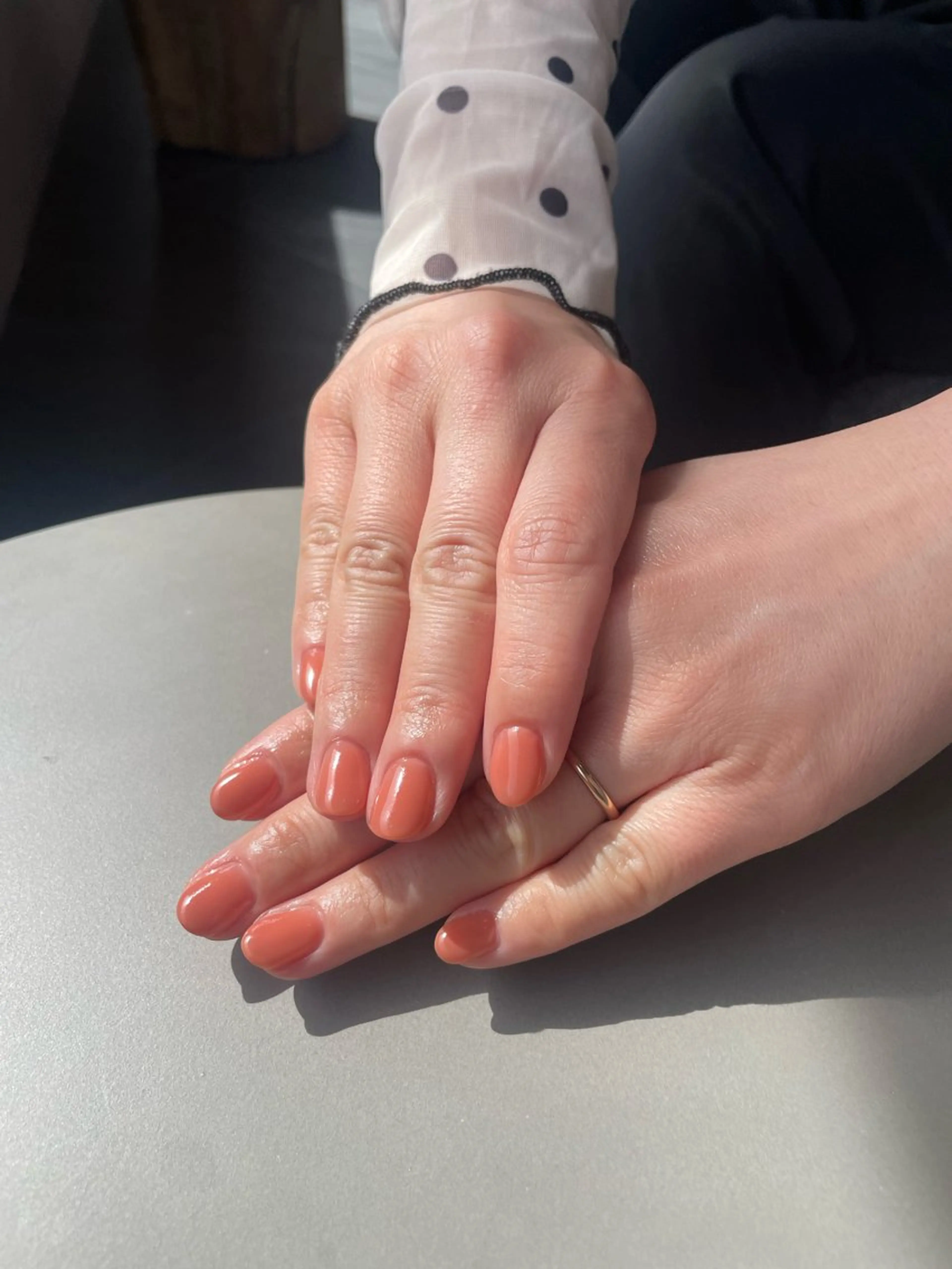 ネイル ワンカラーネイル オレンジ シンプルネイル ハンドネイル eyelash& nailsalonMのネイルデザイン