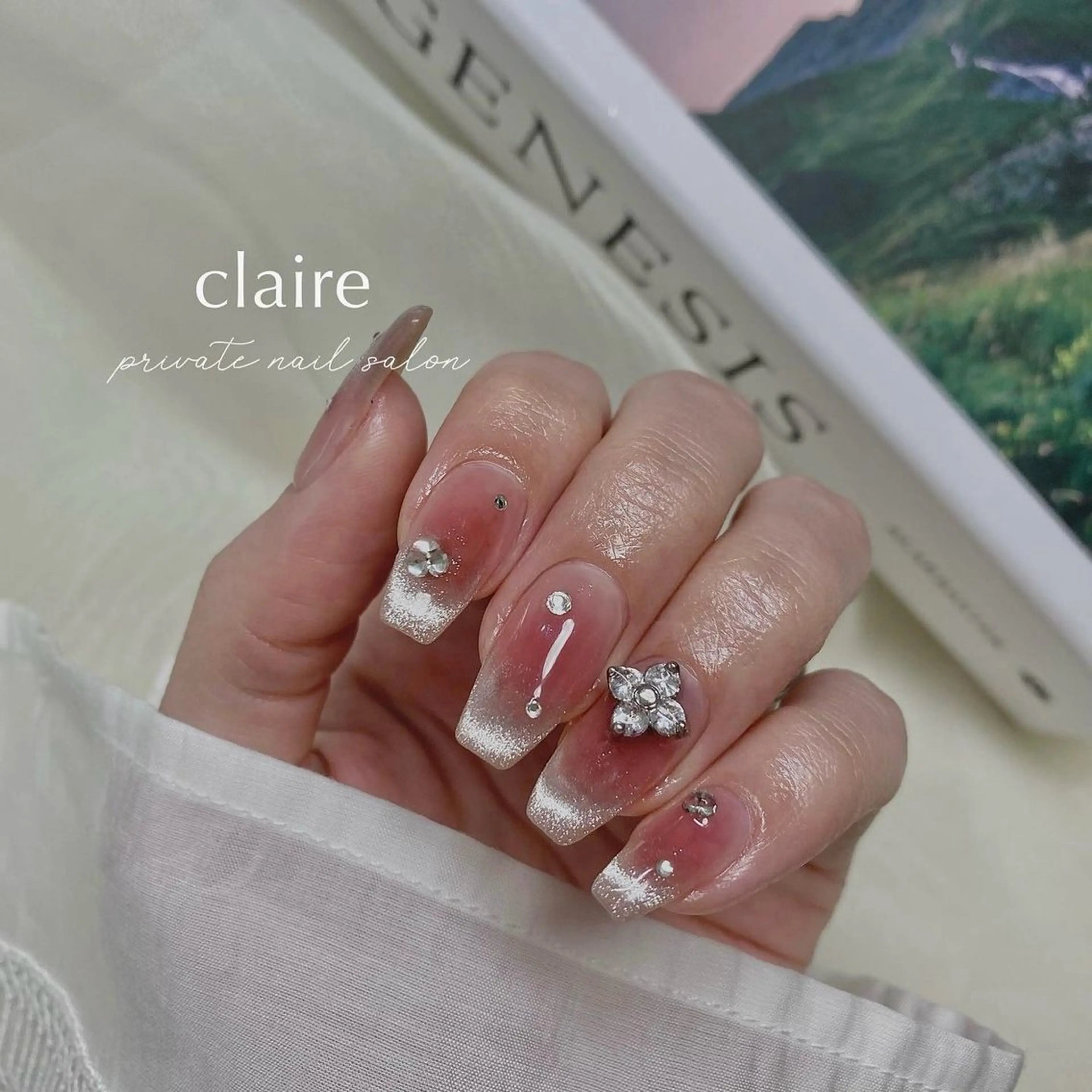 ネイル フレンチネイル マグネットネイル マグネットフレンチ ハンドネイル claire_ rie.のネイルデザイン