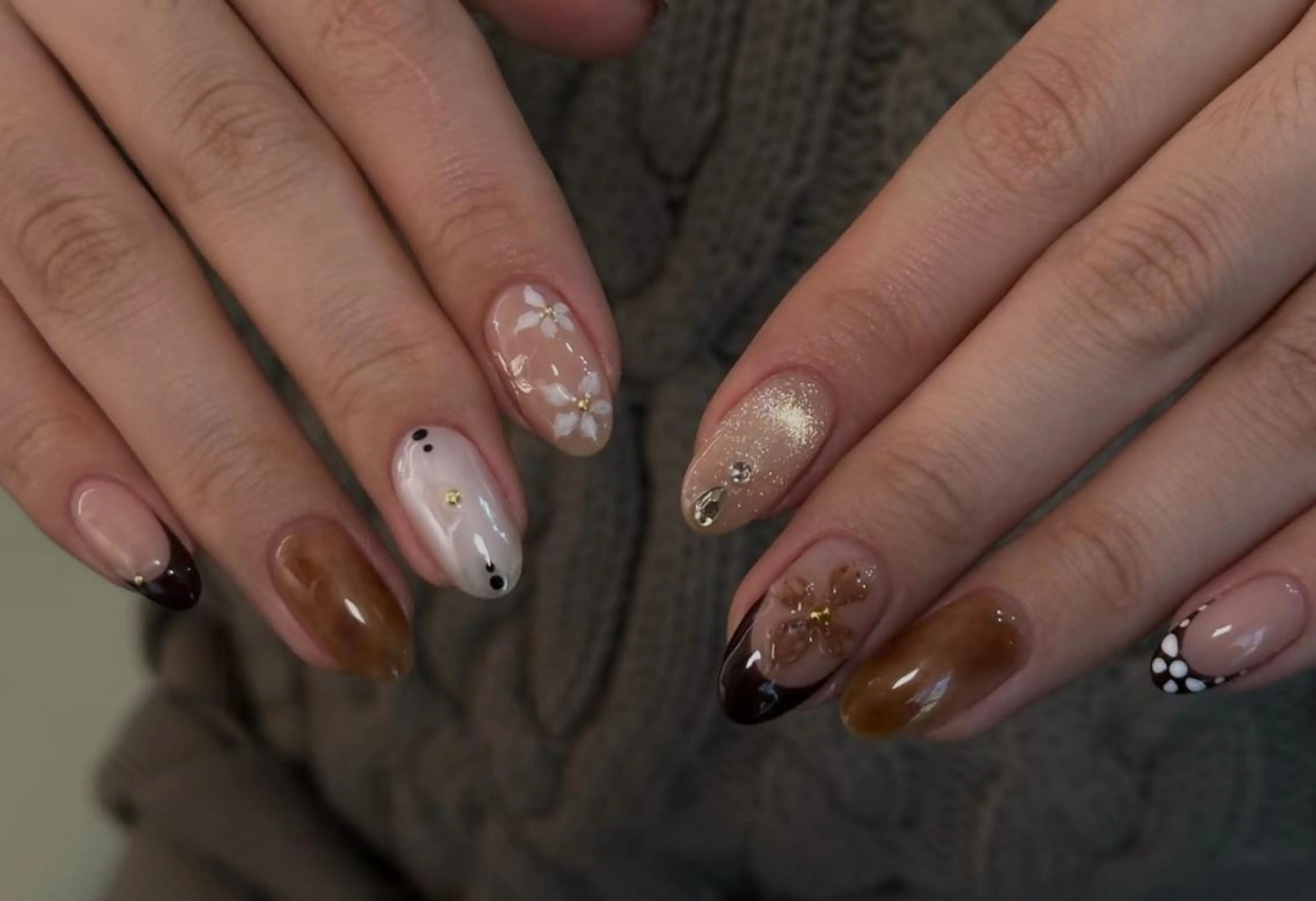 ネイル ハンドネイル 🎀 NaNa_nailのネイルデザイン