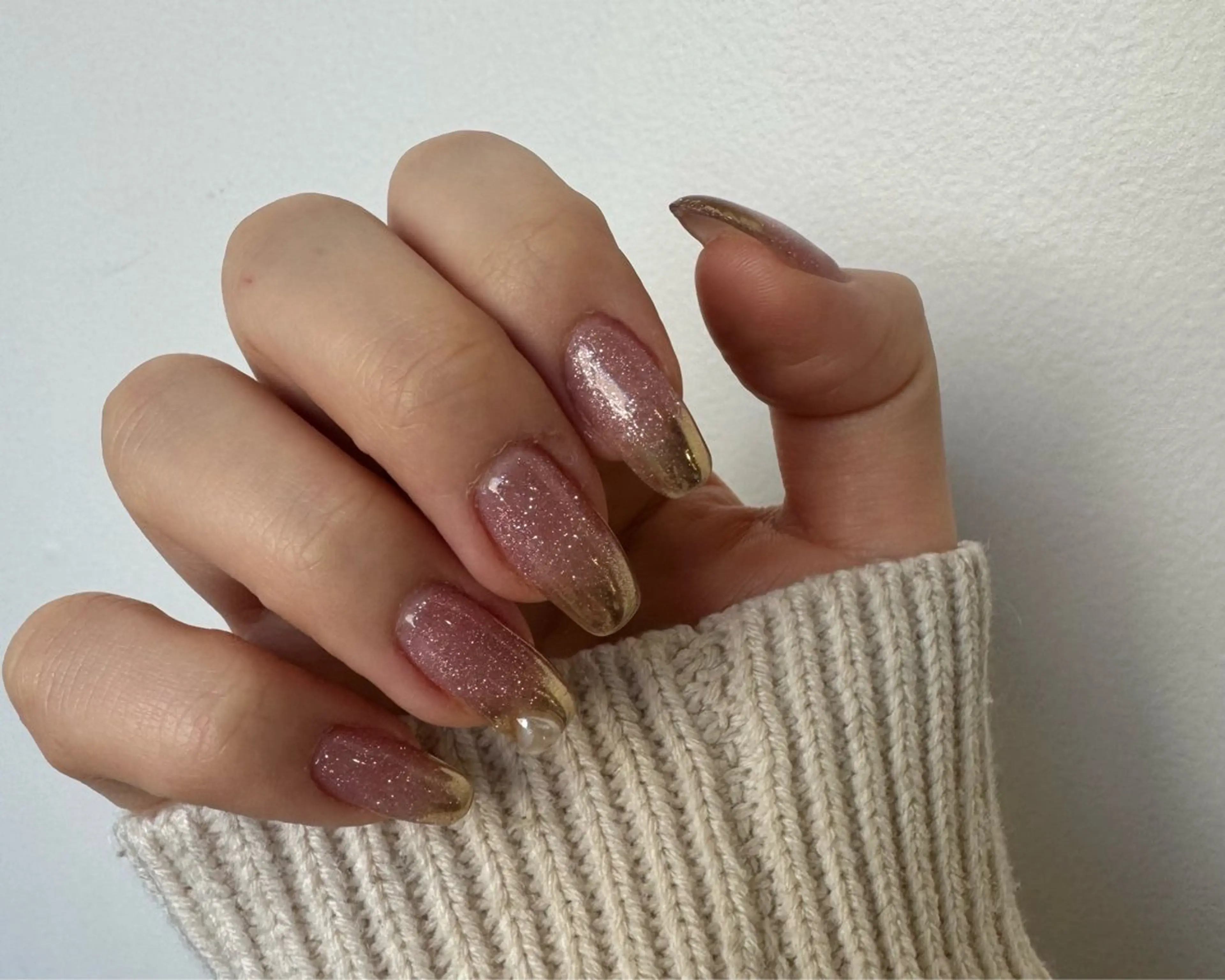 ネイル ハンドネイル 藤井 里緒奈のネイルデザイン