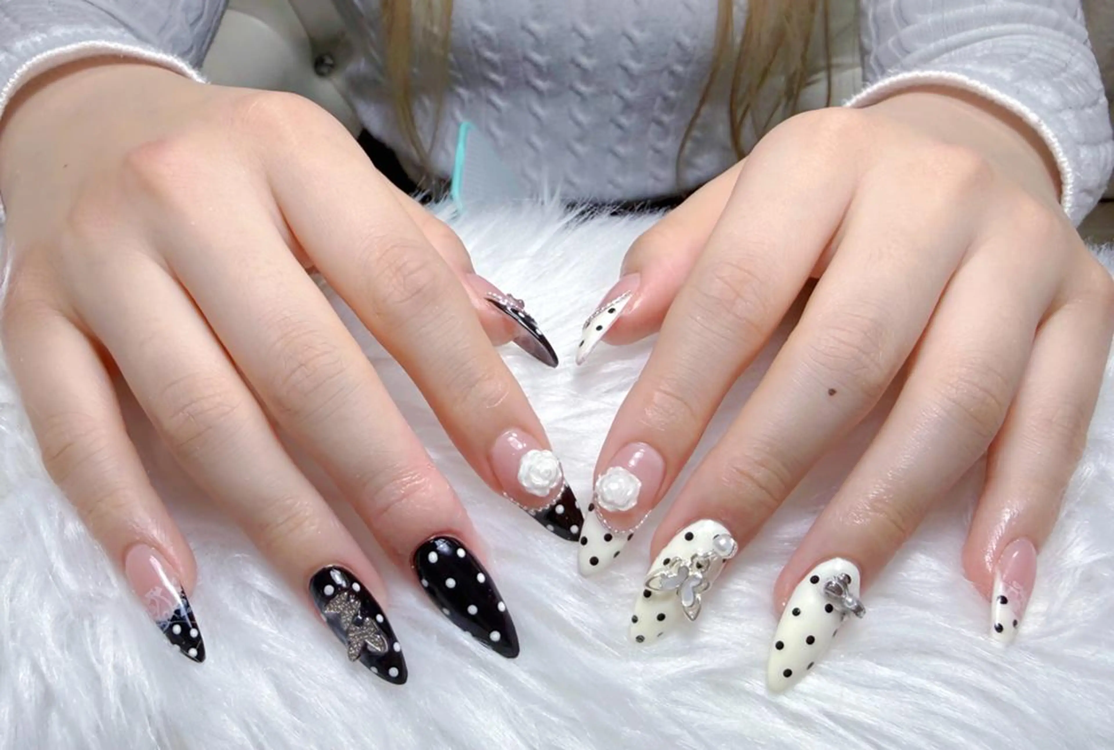 ネイル 高田馬場 minikikiのネイルデザイン