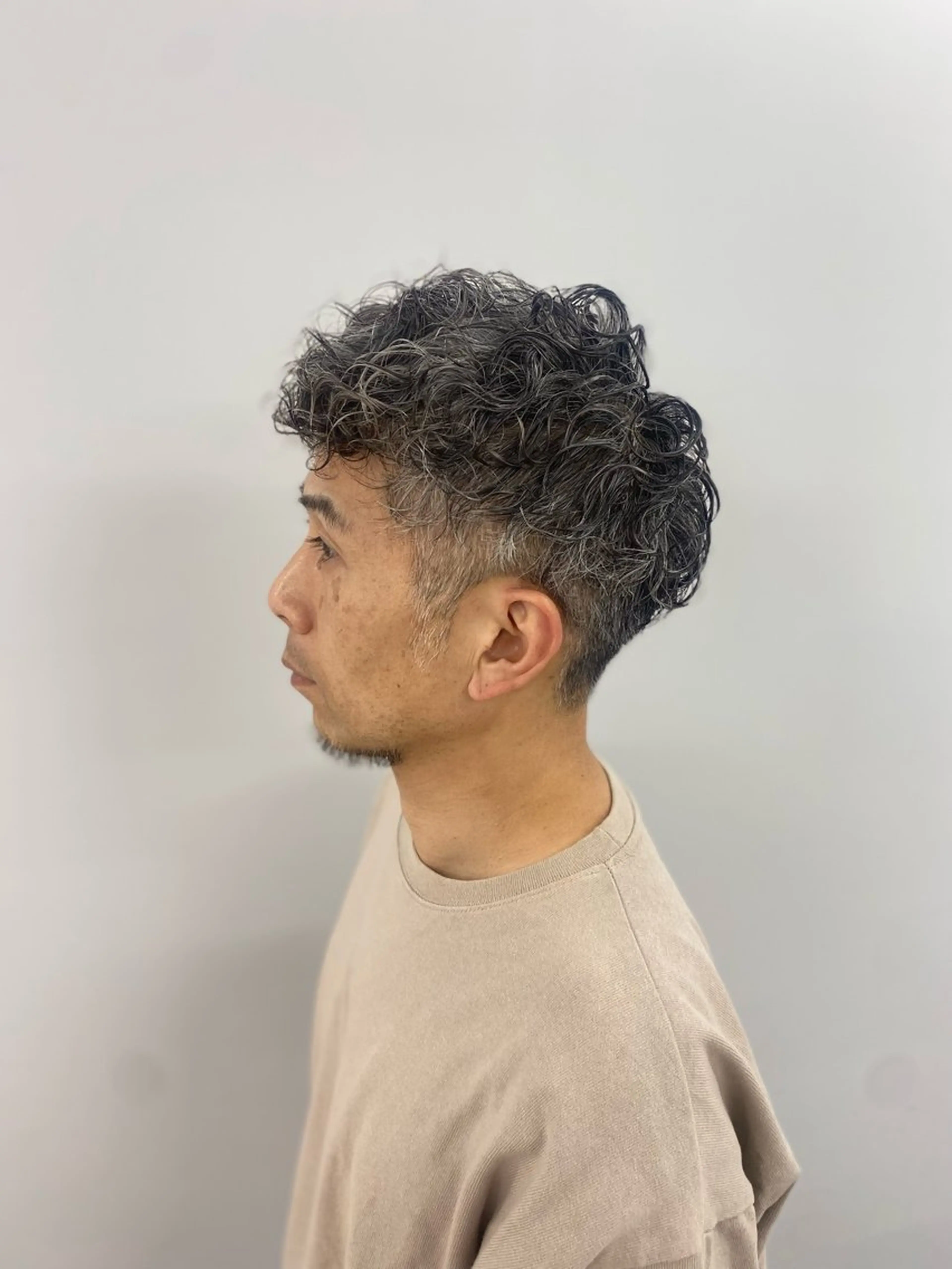 ショート パーマ ヘアアレンジ メンズ メンズパーマ フェードモデル限定 🔥高円寺Maiのヘアスタイル