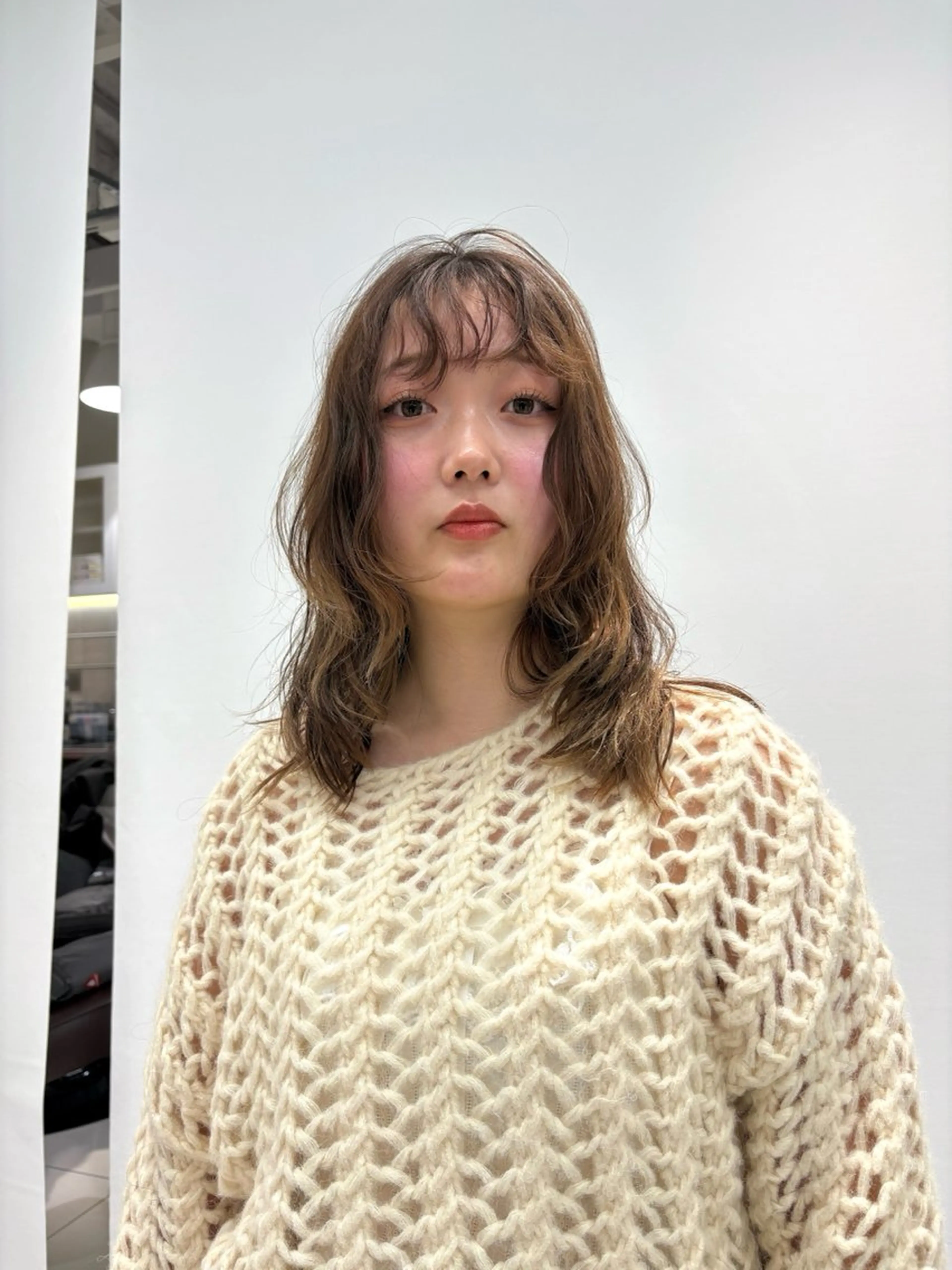 セミロング パーマ セミロングパーマ レイヤーカット 栗原 歩美のヘアスタイル