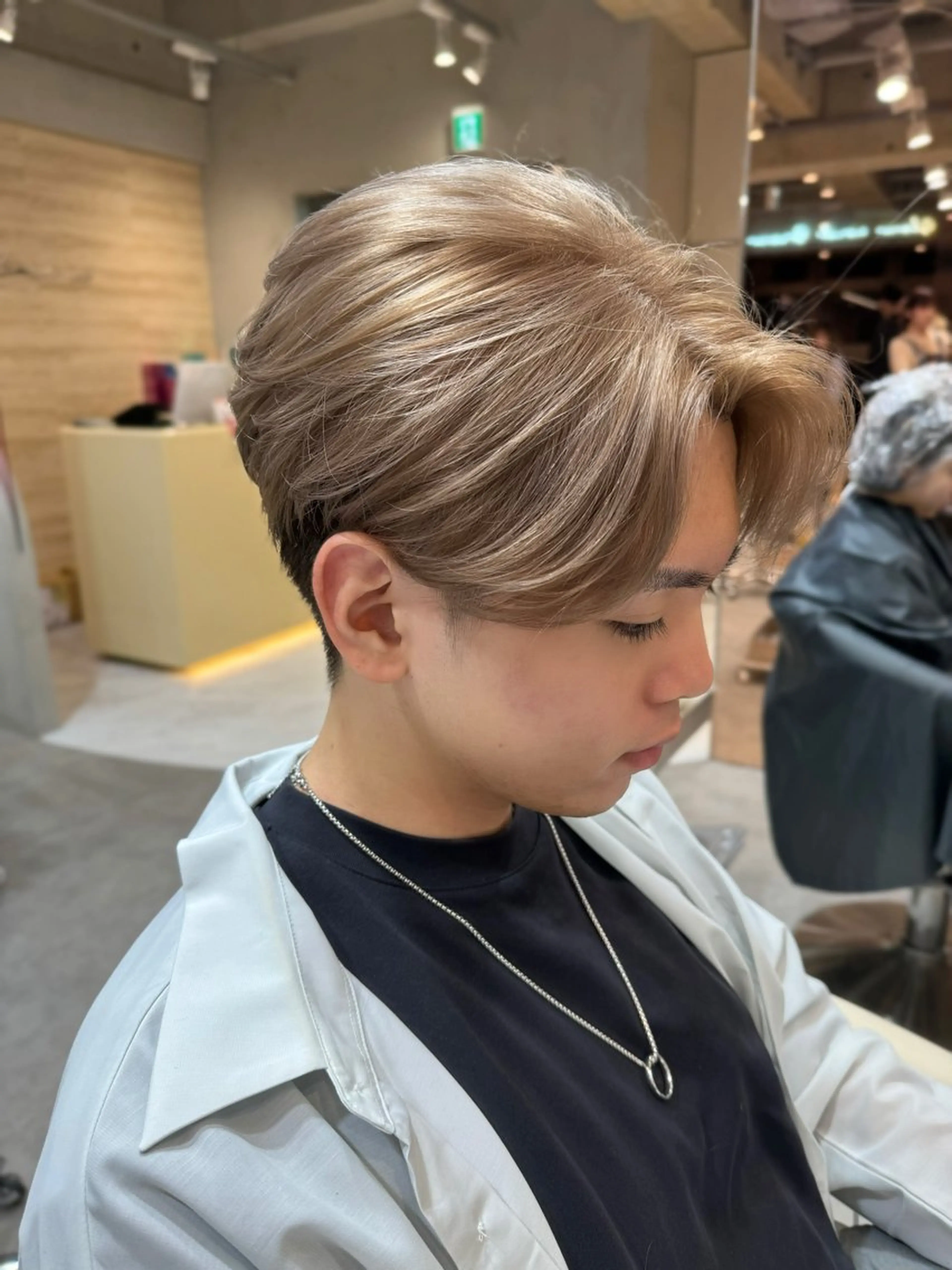 ショート カラー メンズ メンズブリーチ ブリーチ カット ヘアカラー 🔶似合わせセンター パート/ヤス🔶のヘアスタイル