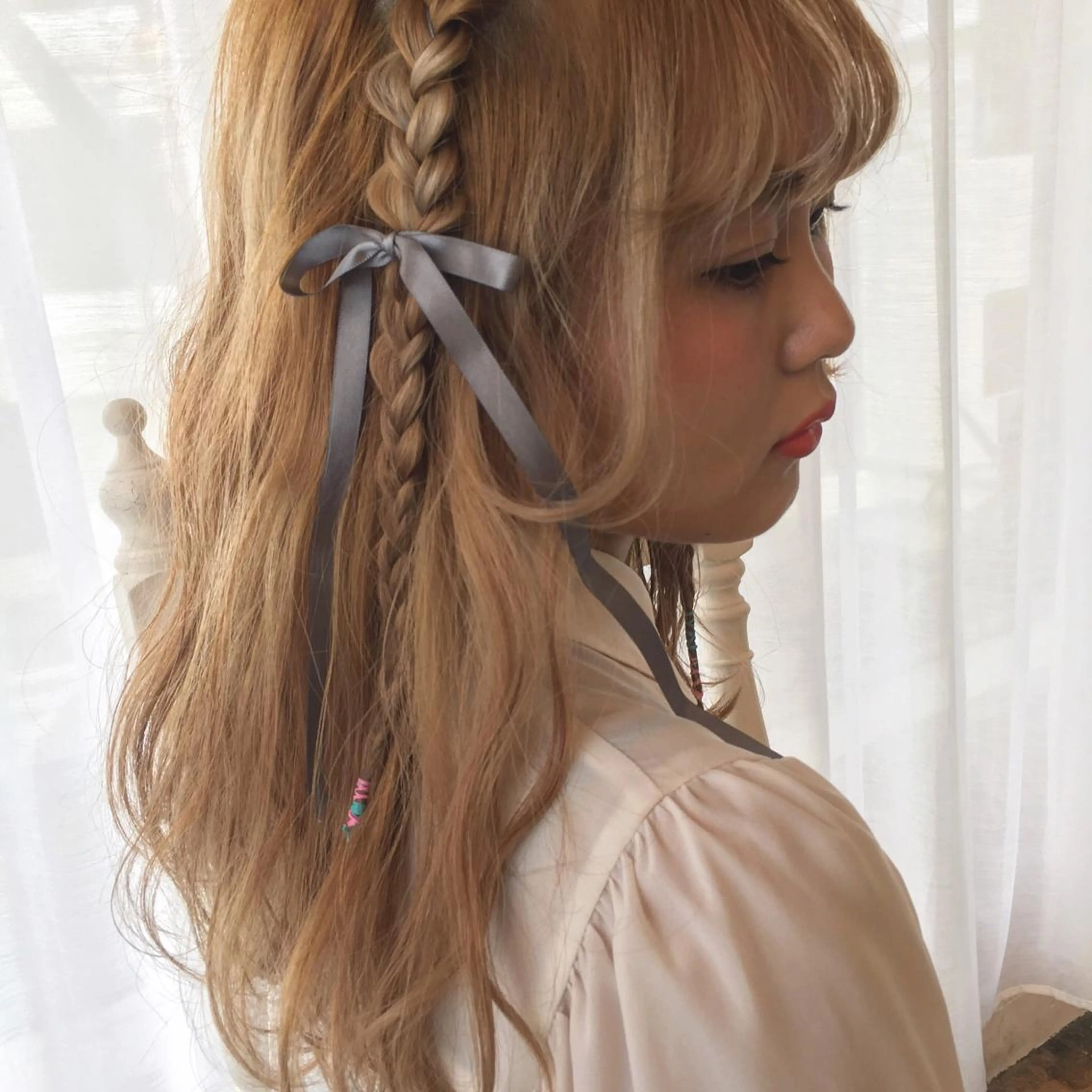 ミディアム カラー 林 梓のヘアスタイル