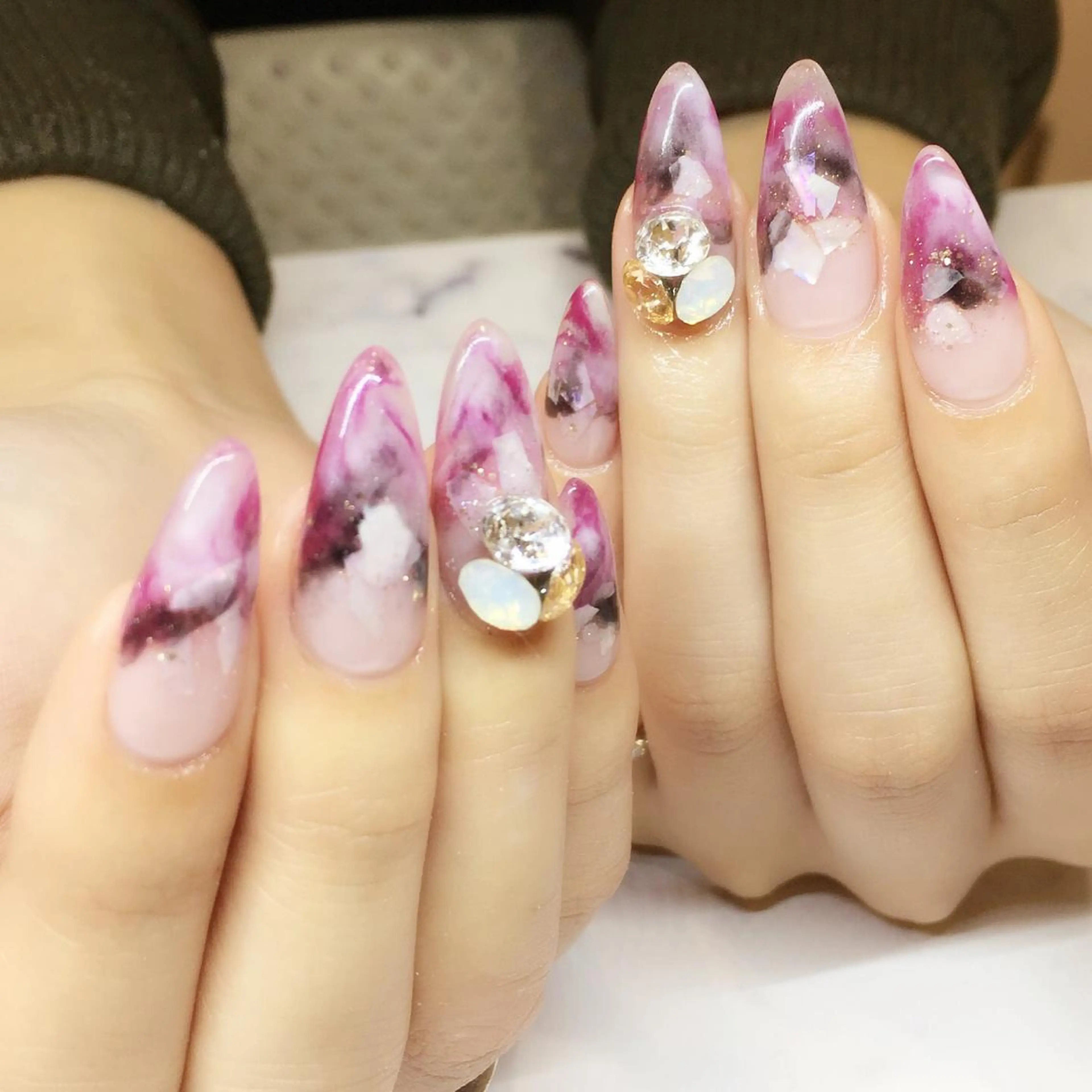 ネイル ボルドー 大理石ネイル(マーブル) 持ち込み スカルプネイル ストーンネイル nail salon Soeurのネイルデザイン