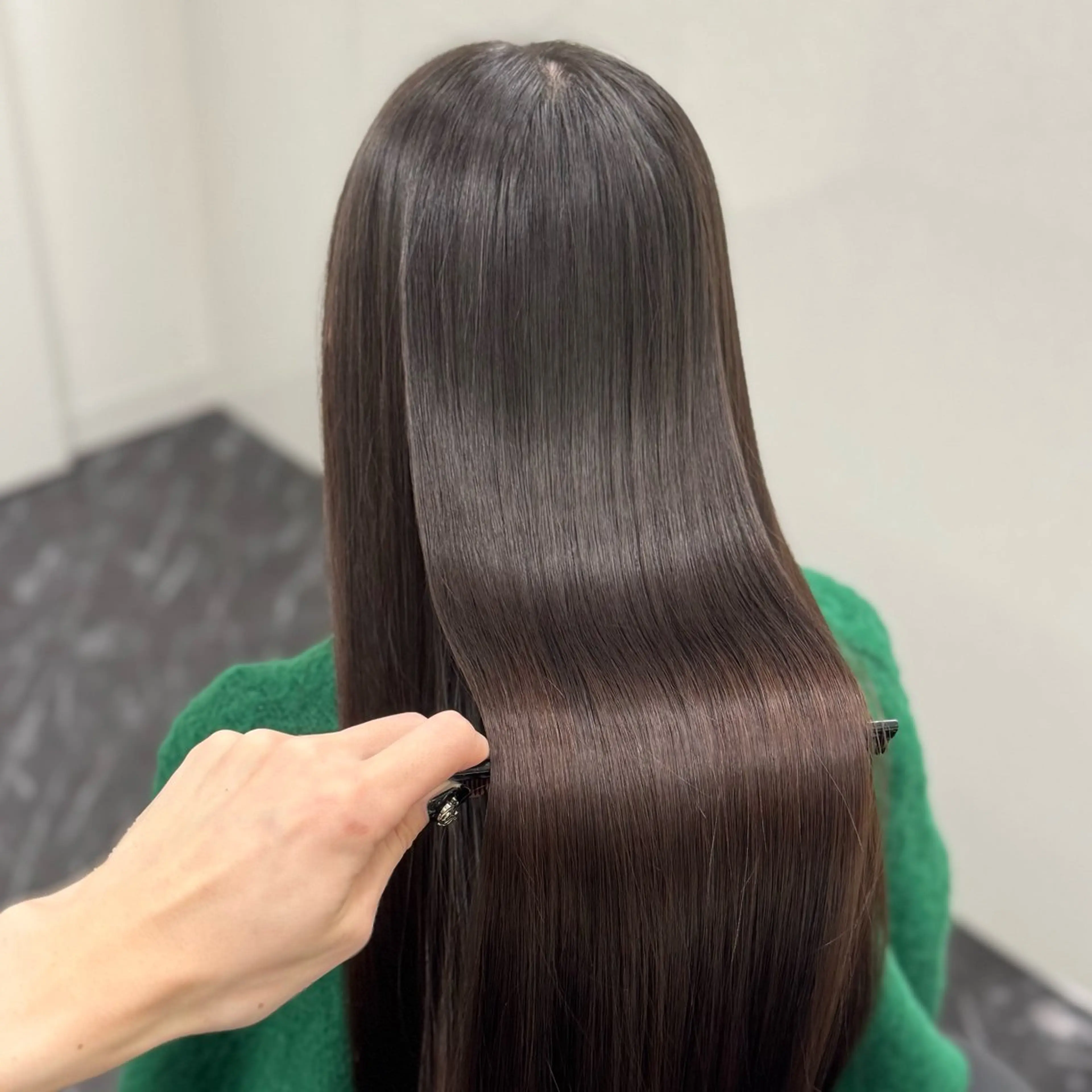 ロング パーマ 縮毛矯正 髪質改善Ⅰ透明感 艶カラーⅠたつやのヘアスタイル