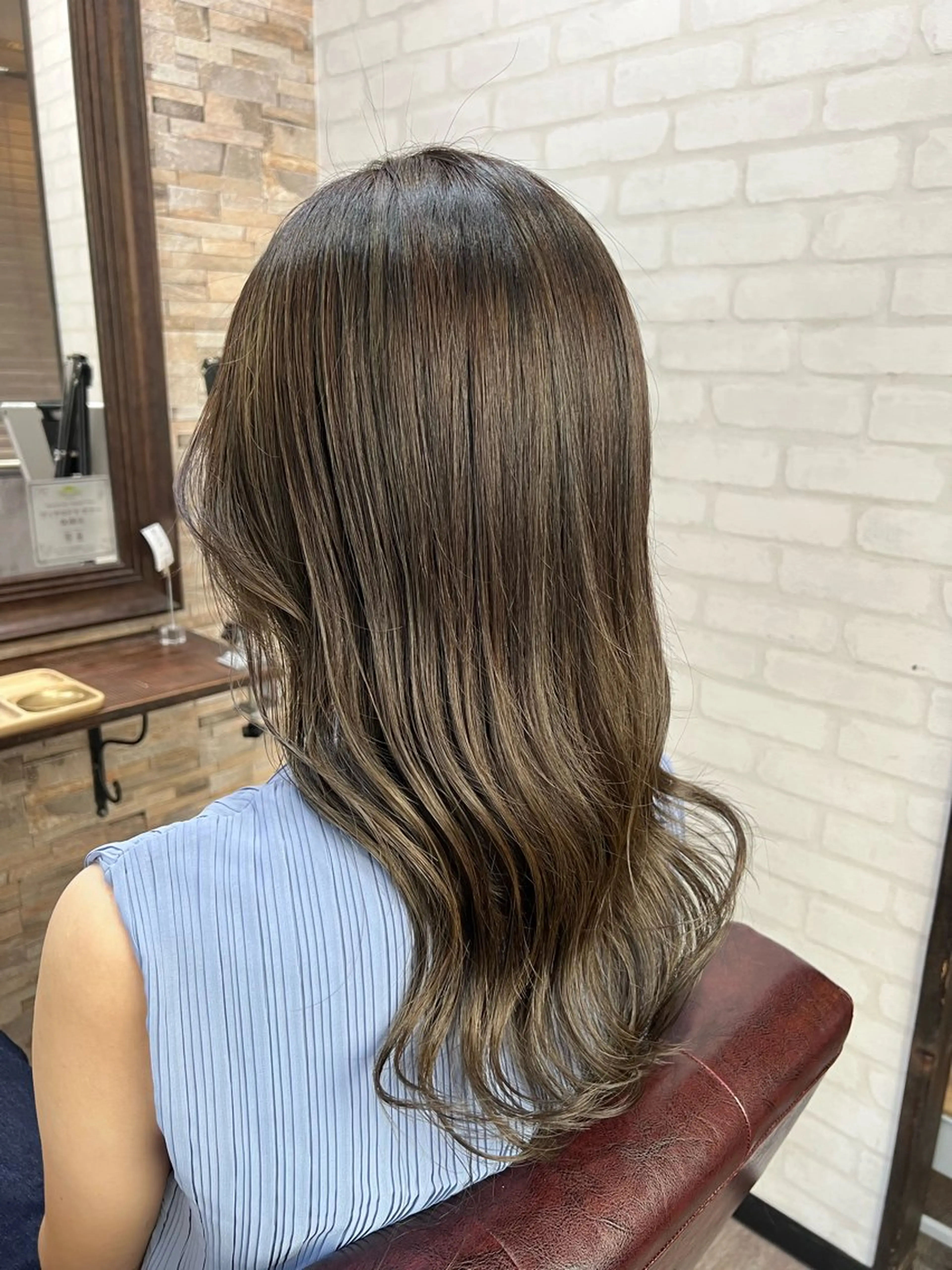 セミロング カラー アッシュ 多賀 順平のヘアスタイル