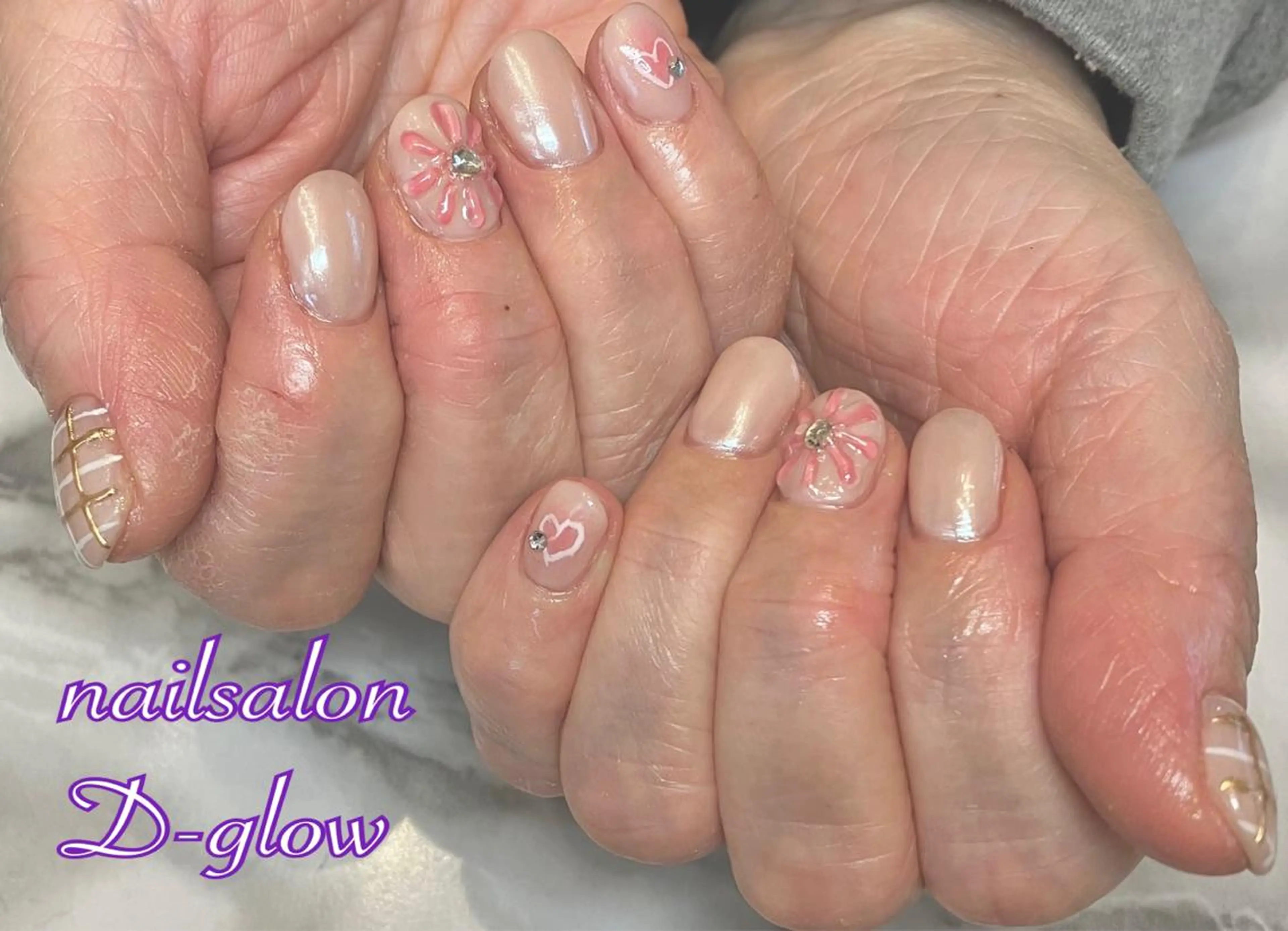 ネイル ハンドネイル ネイルサロン D-glowのネイルデザイン