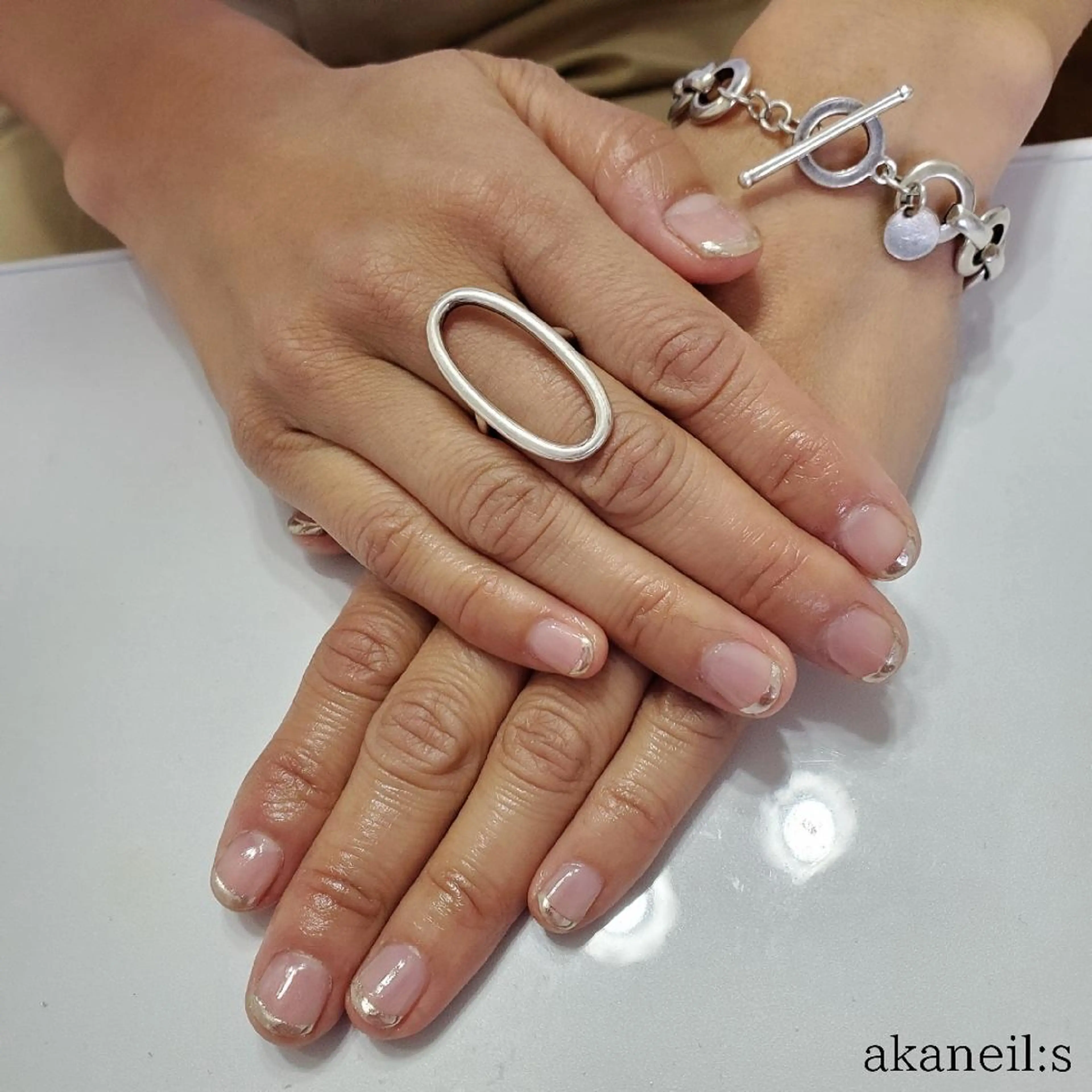 ネイル フレンチネイル ミラーネイル シルバー 【akaneils】 アカネのネイルデザイン