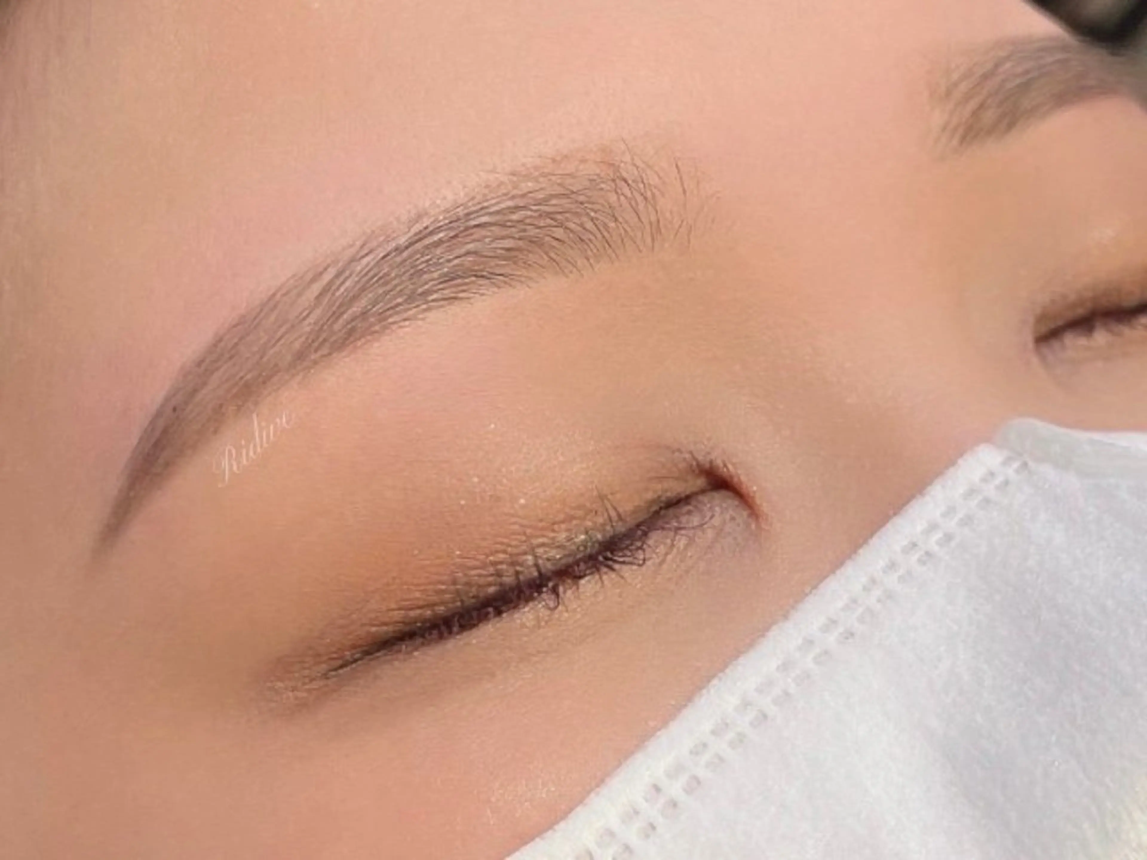 アイブロウ アイブロウサロンRidive恵比寿所属・RIDIVE りのの眉毛・アイブロウイメージ
