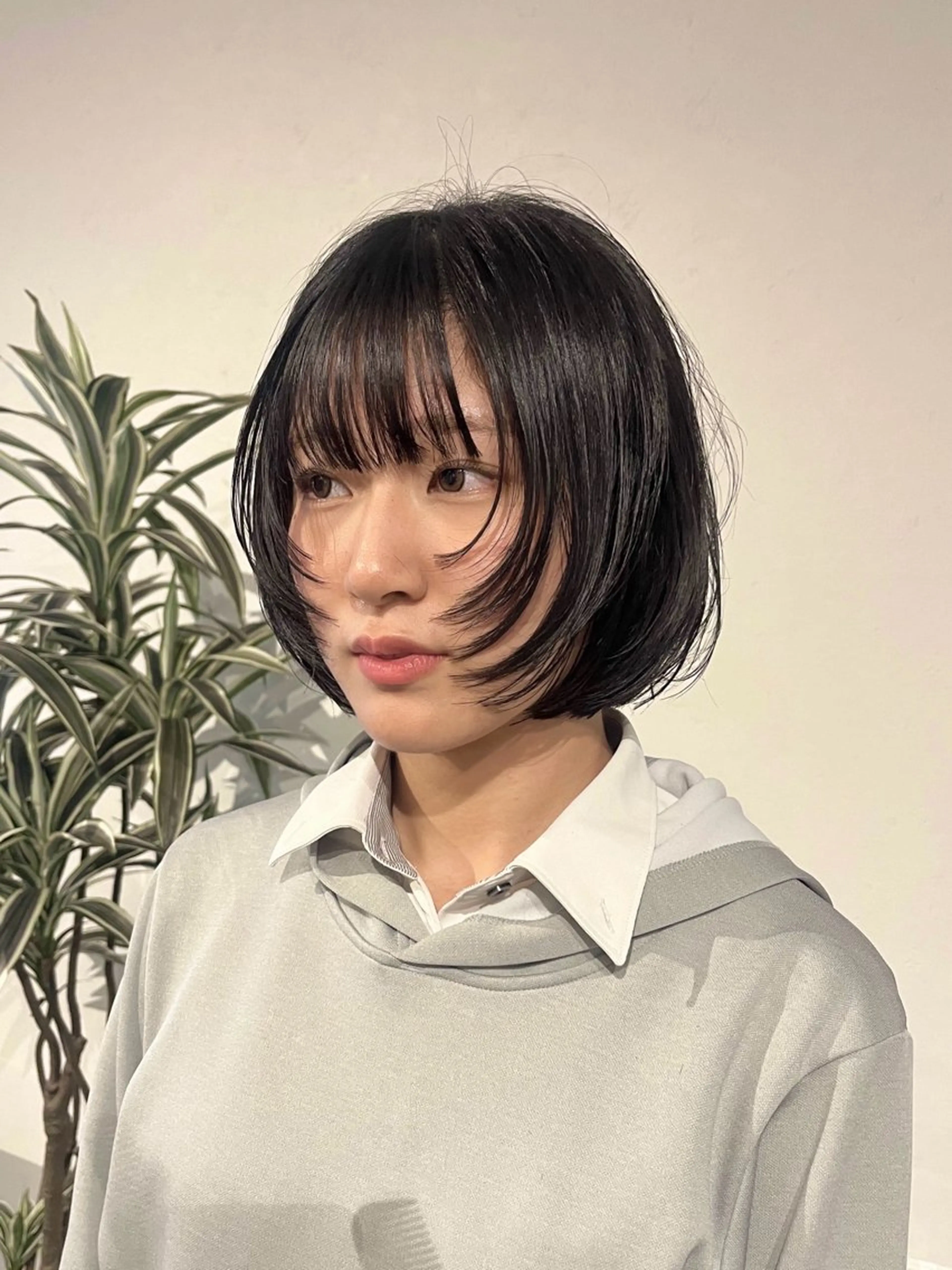 ショート ボブレイヤー ボブ ハッシュカット 姫カット 韓国風ヘア カット 桃果 momokaのヘアスタイル