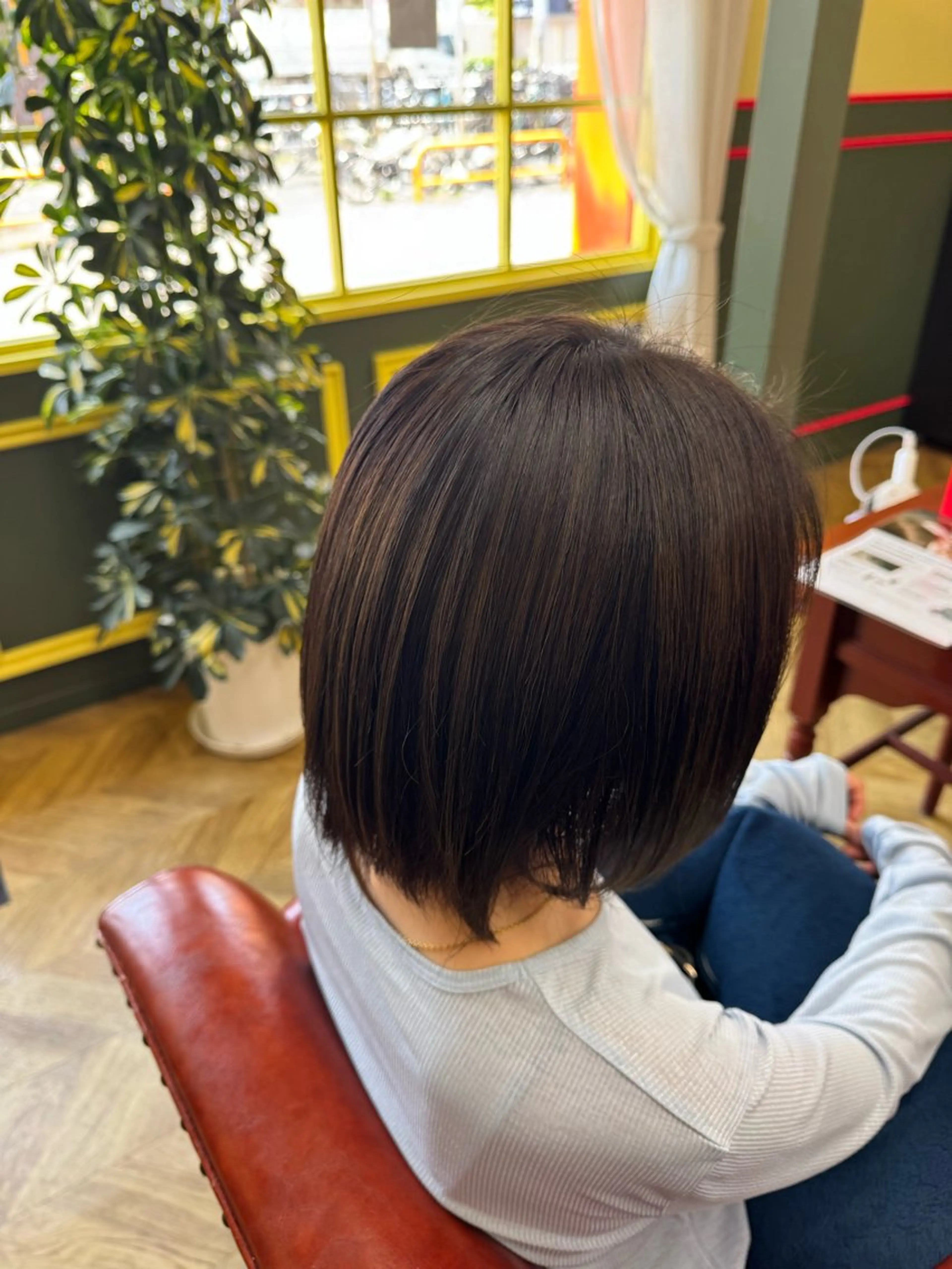 ミディアム カラー ヘアカラー 米倉 麻衣のヘアスタイル
