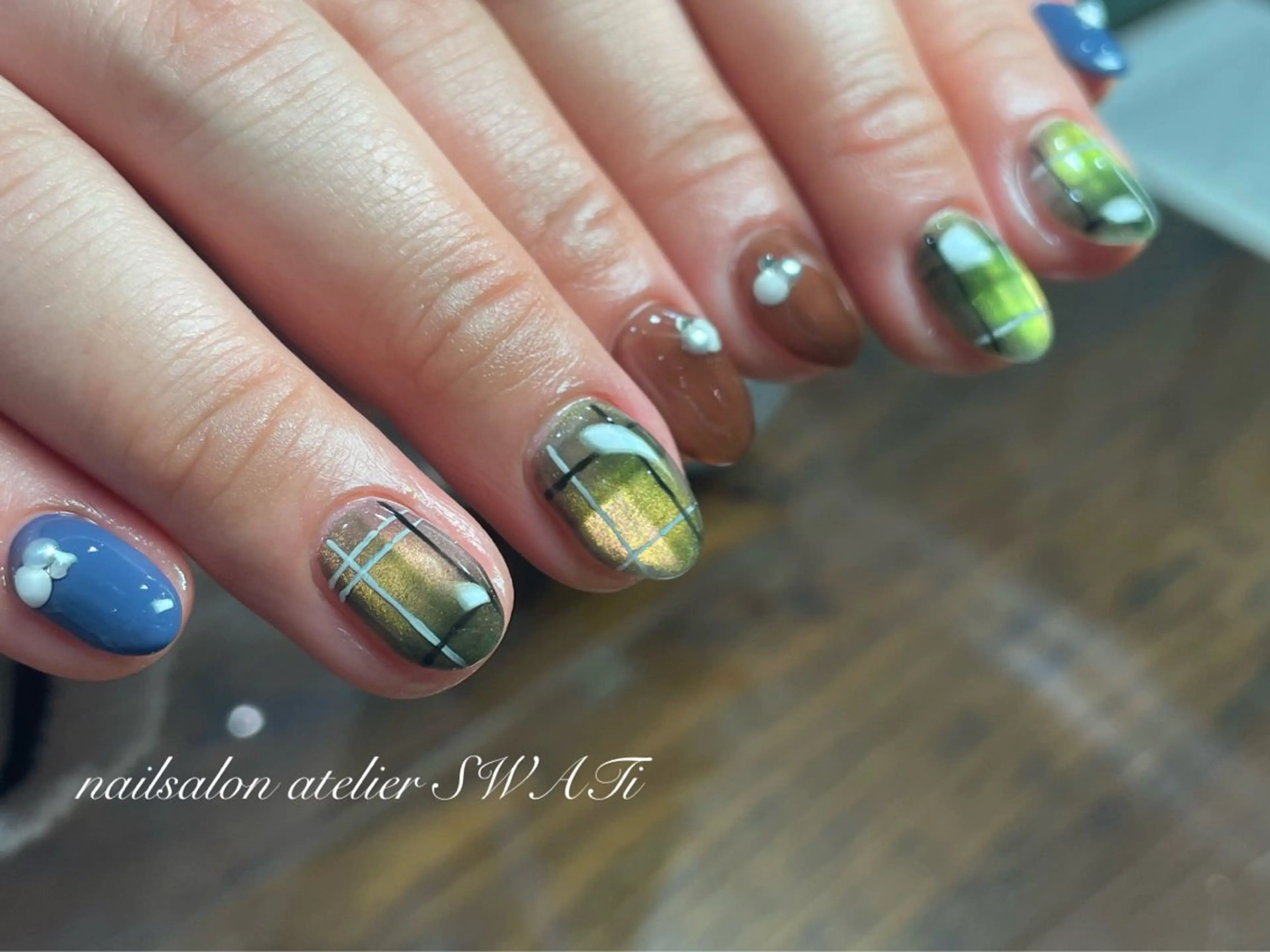 ネイル ハンドネイル nailsalon SWATiのネイルデザイン