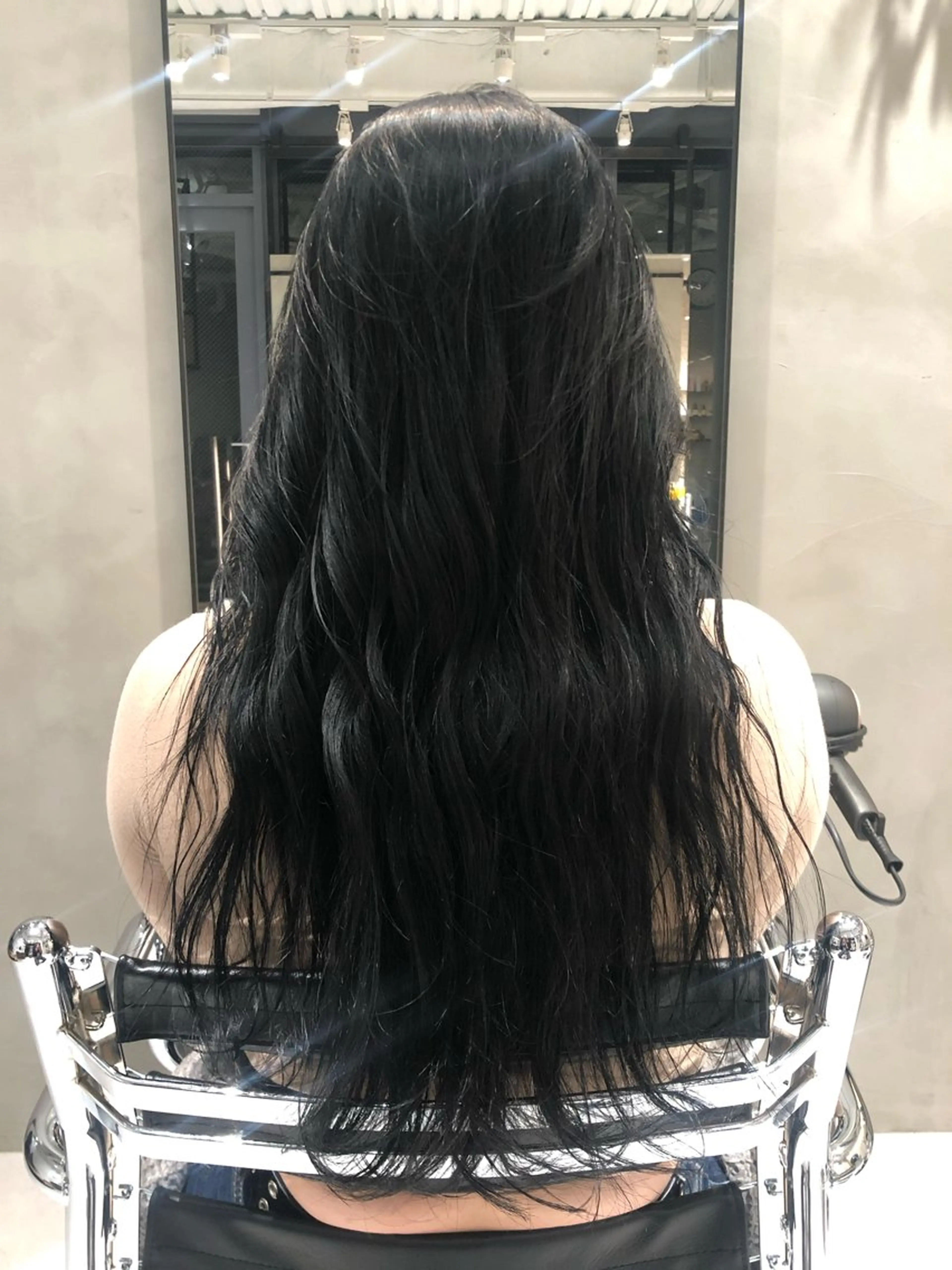 ロング カラー 佐野 えり奈のヘアスタイル