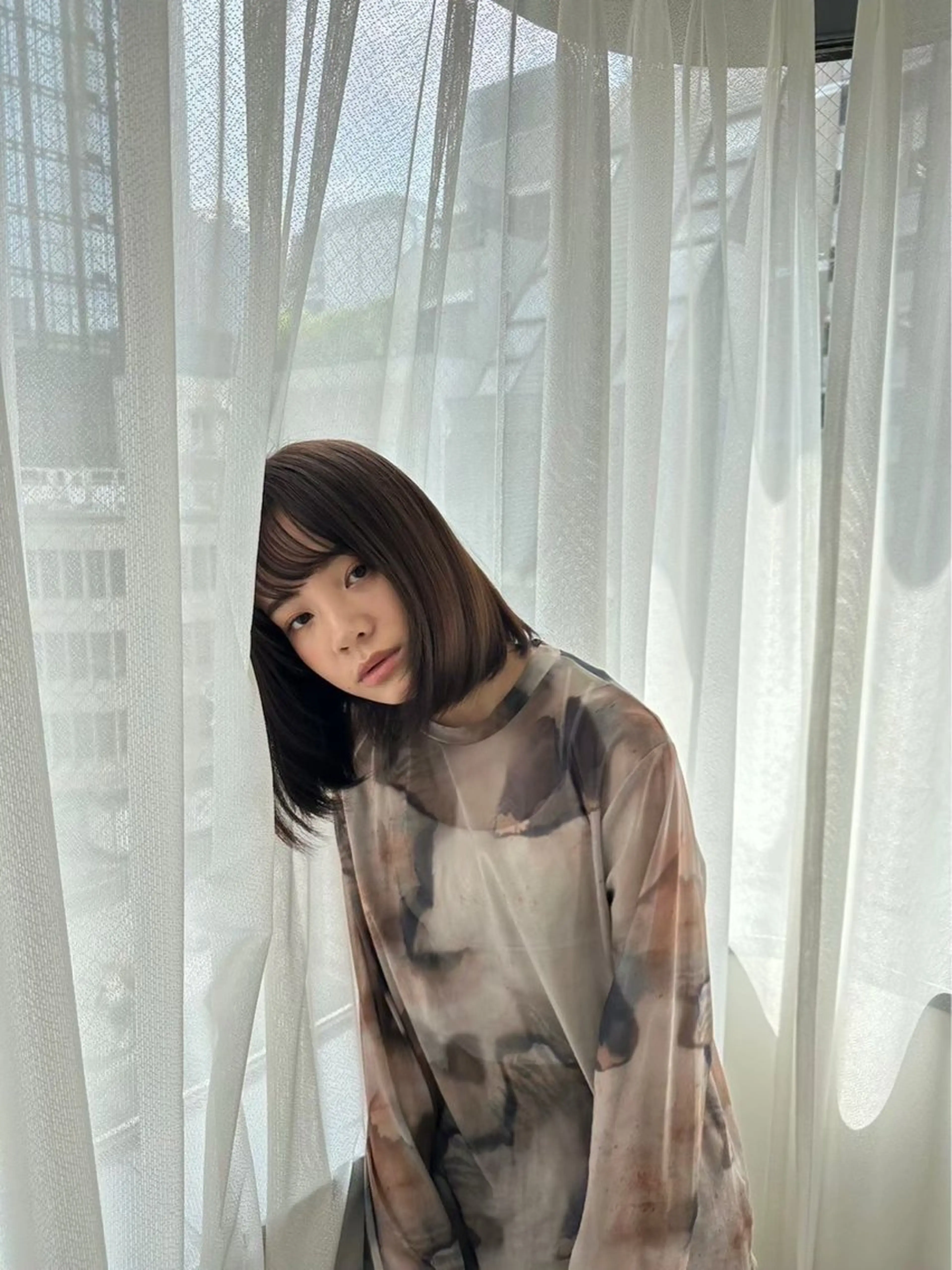 ミディアム カット ヘアカラー トリートメント RAISE by_WHITEのヘアスタイル