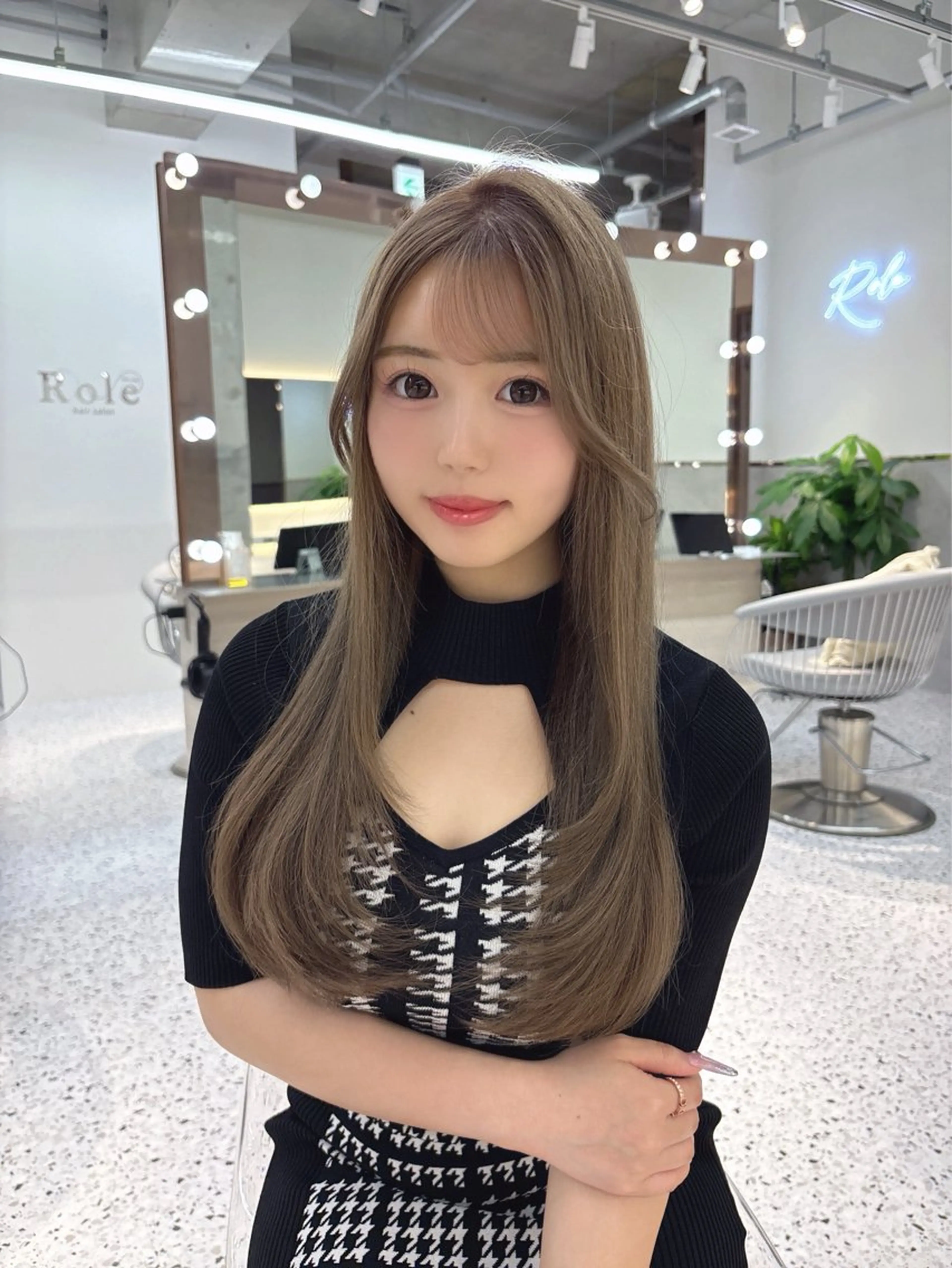 ロング yui🎀ブリーチ なしベージュ／博多のヘアスタイル