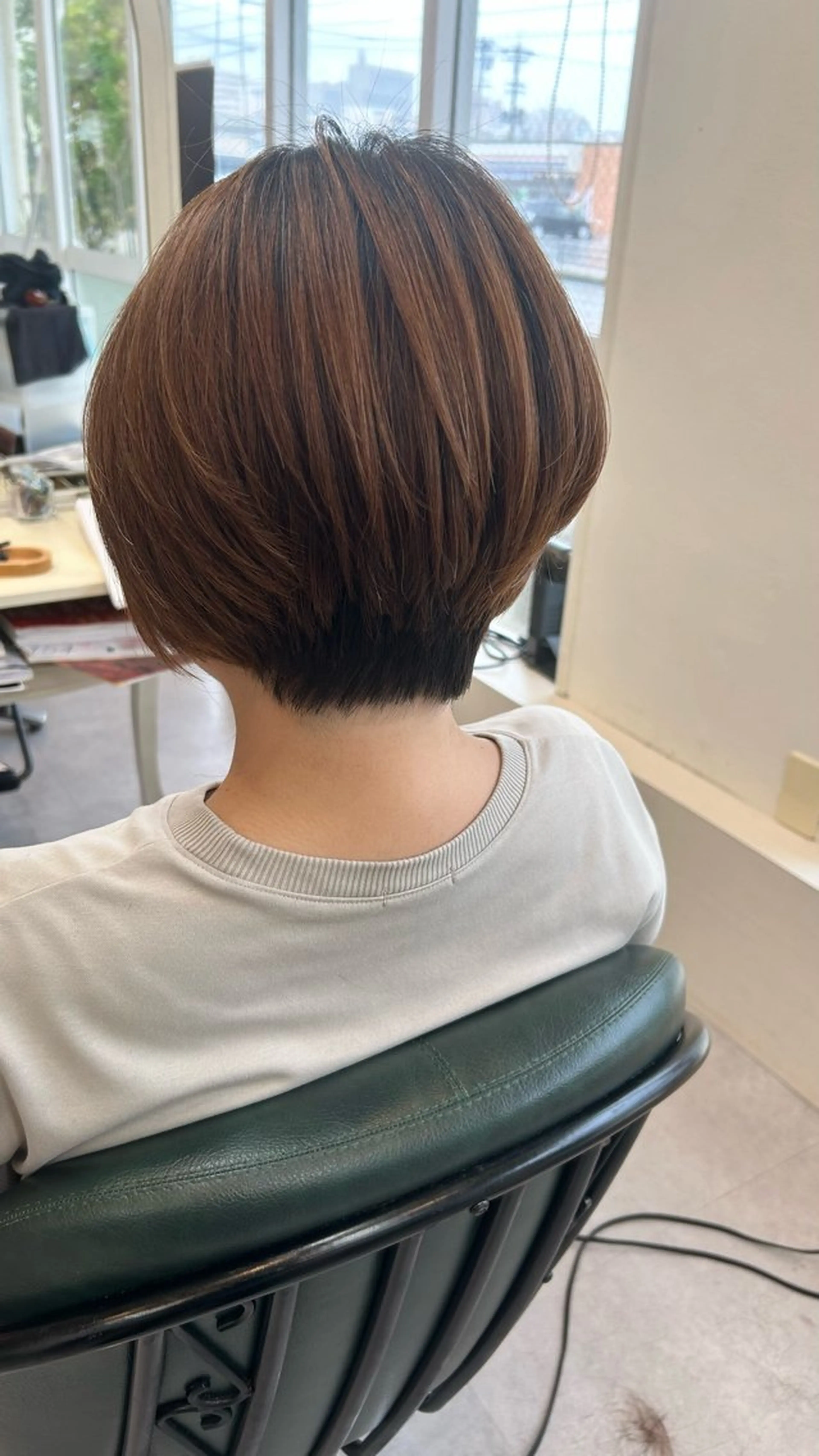 ショート TERUYA shionのヘアスタイル