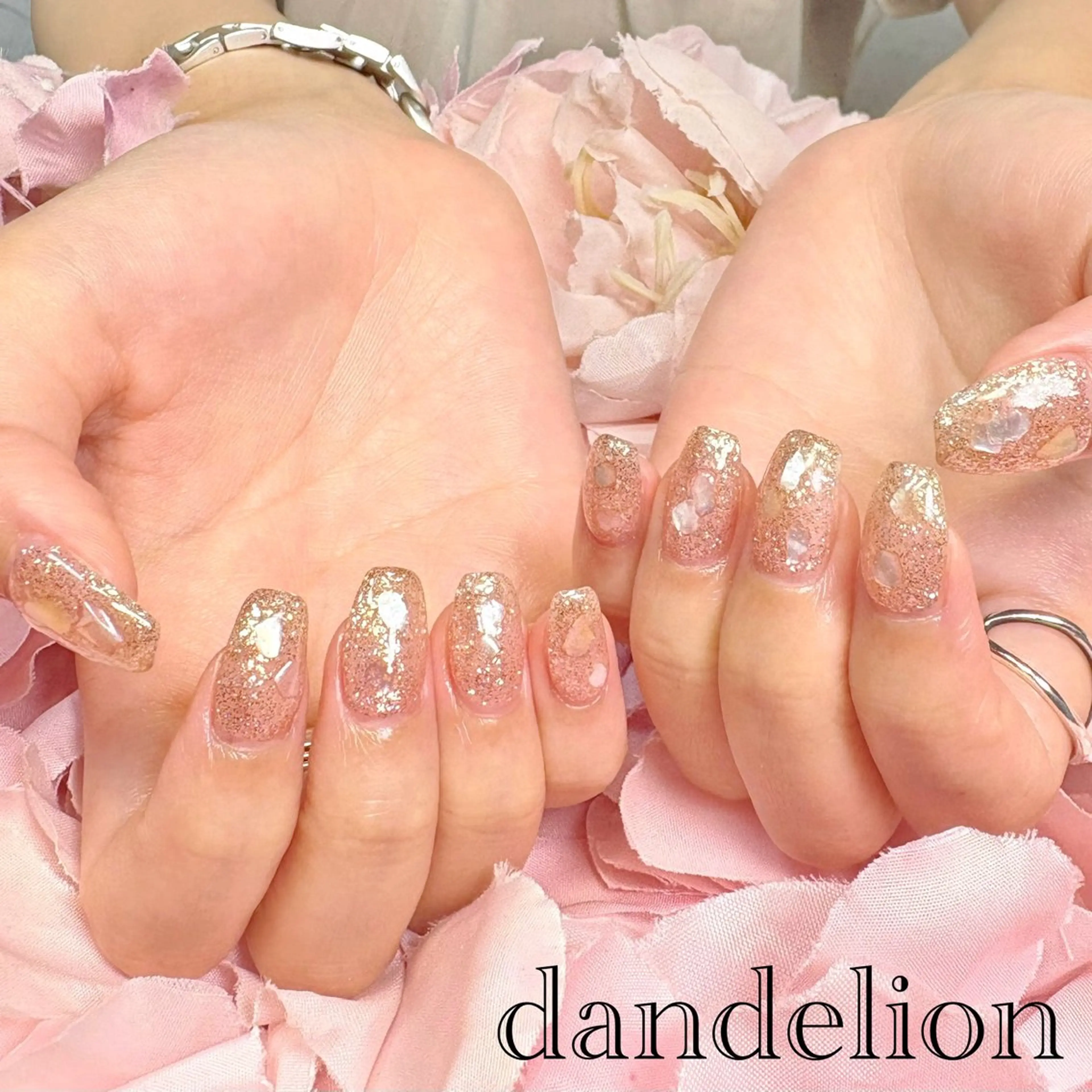 ネイル ハンドネイル ハンドケア dandelion ダンデライオンのネイルデザイン