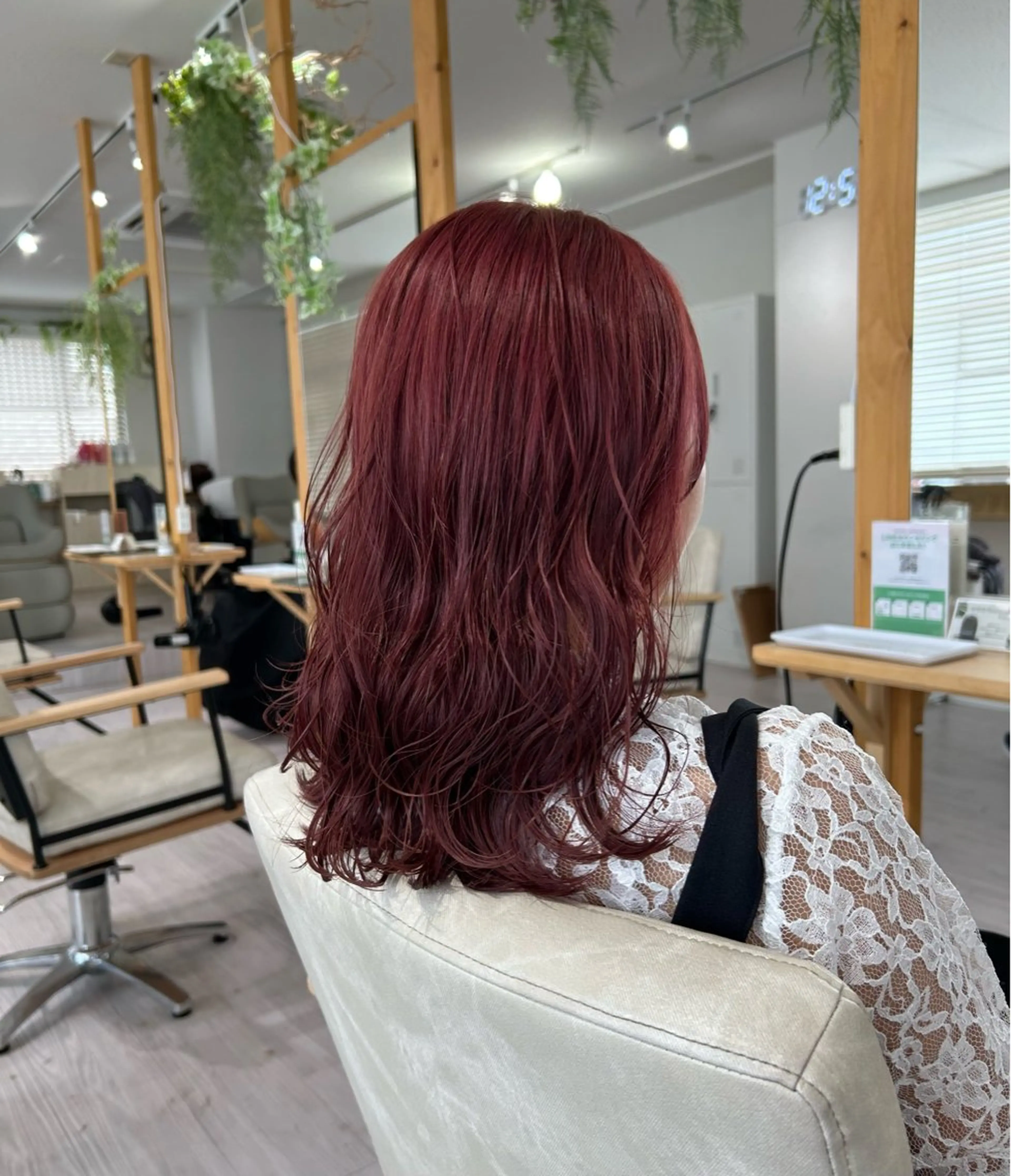 セミロング ヘアカラー トリートメント ツヤカラー🤍 ARISAのヘアスタイル