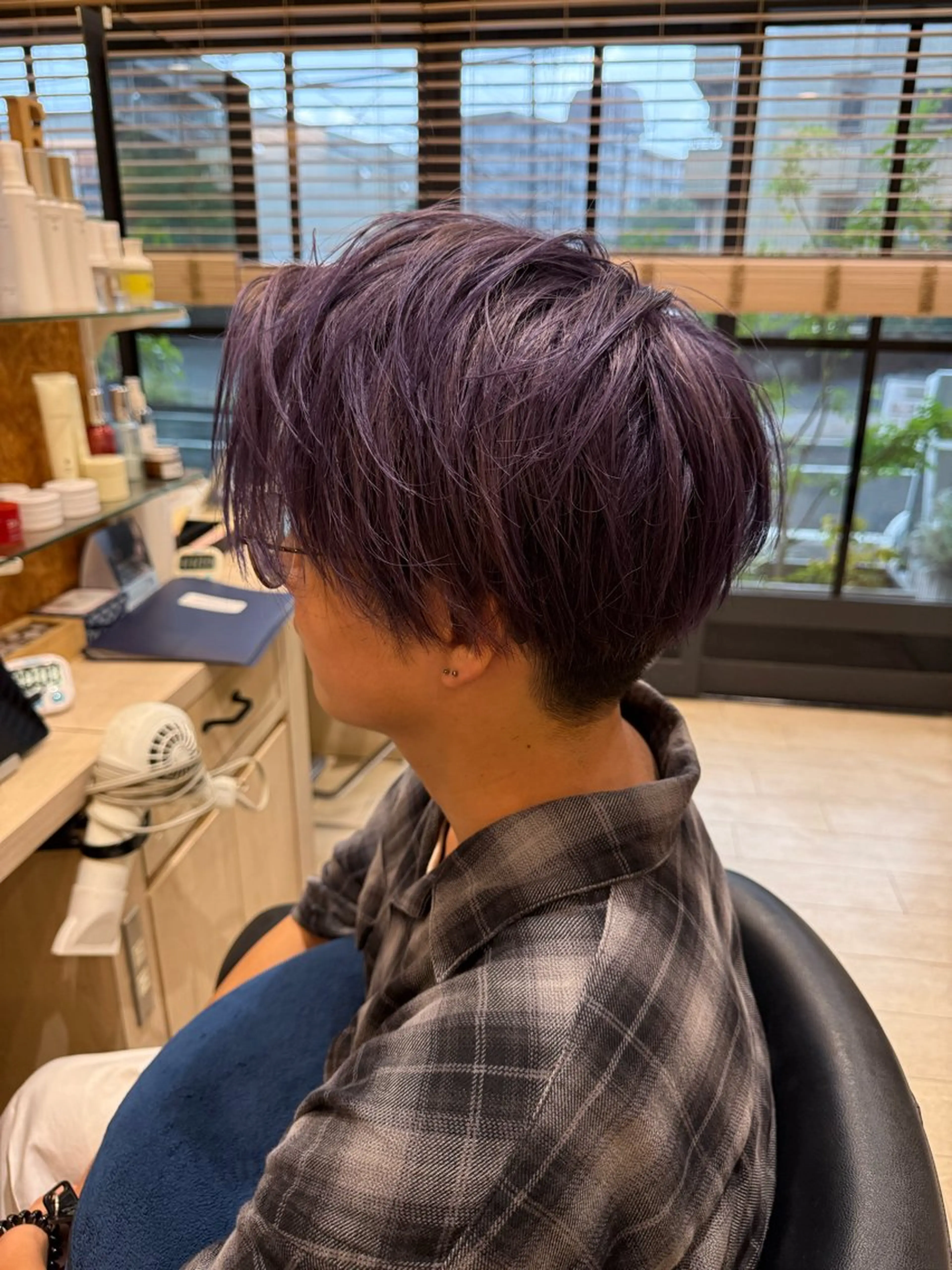 ショート ヘアカラー 金子 彩心のヘアスタイル