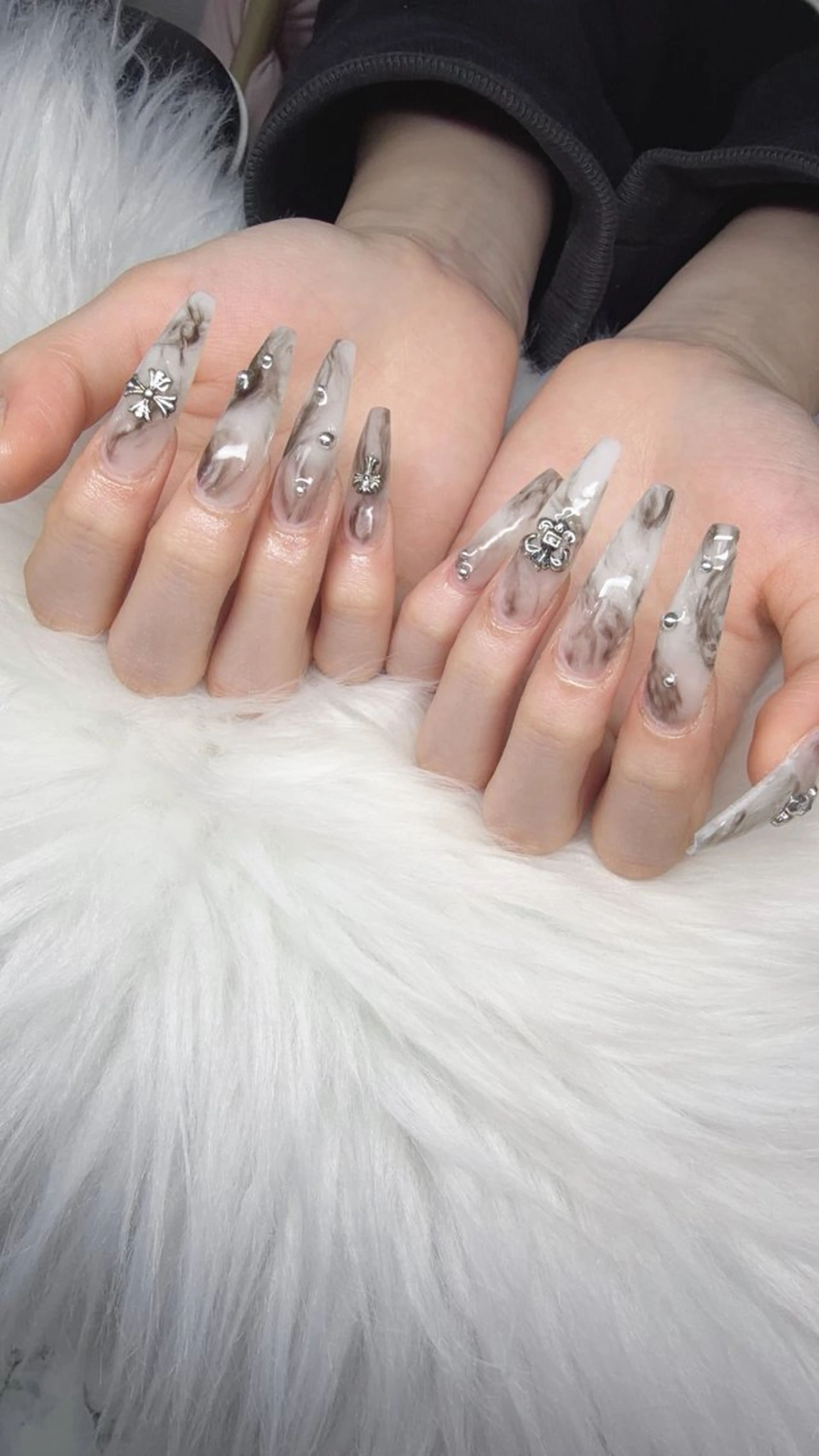 ネイル ハンドネイル Lee Nailsのネイルデザイン