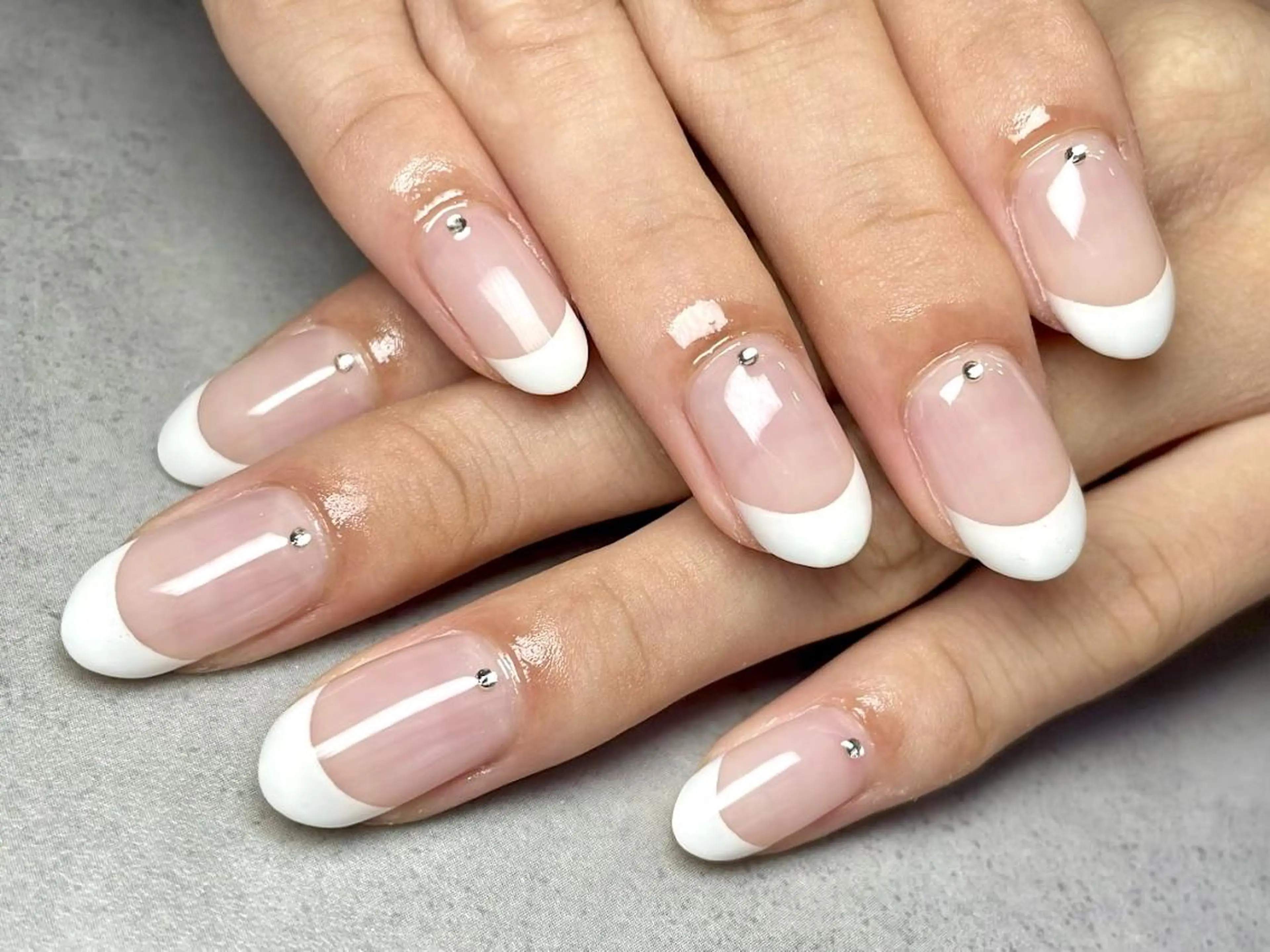 ネイル elu ：nail＆eyeのネイルデザイン