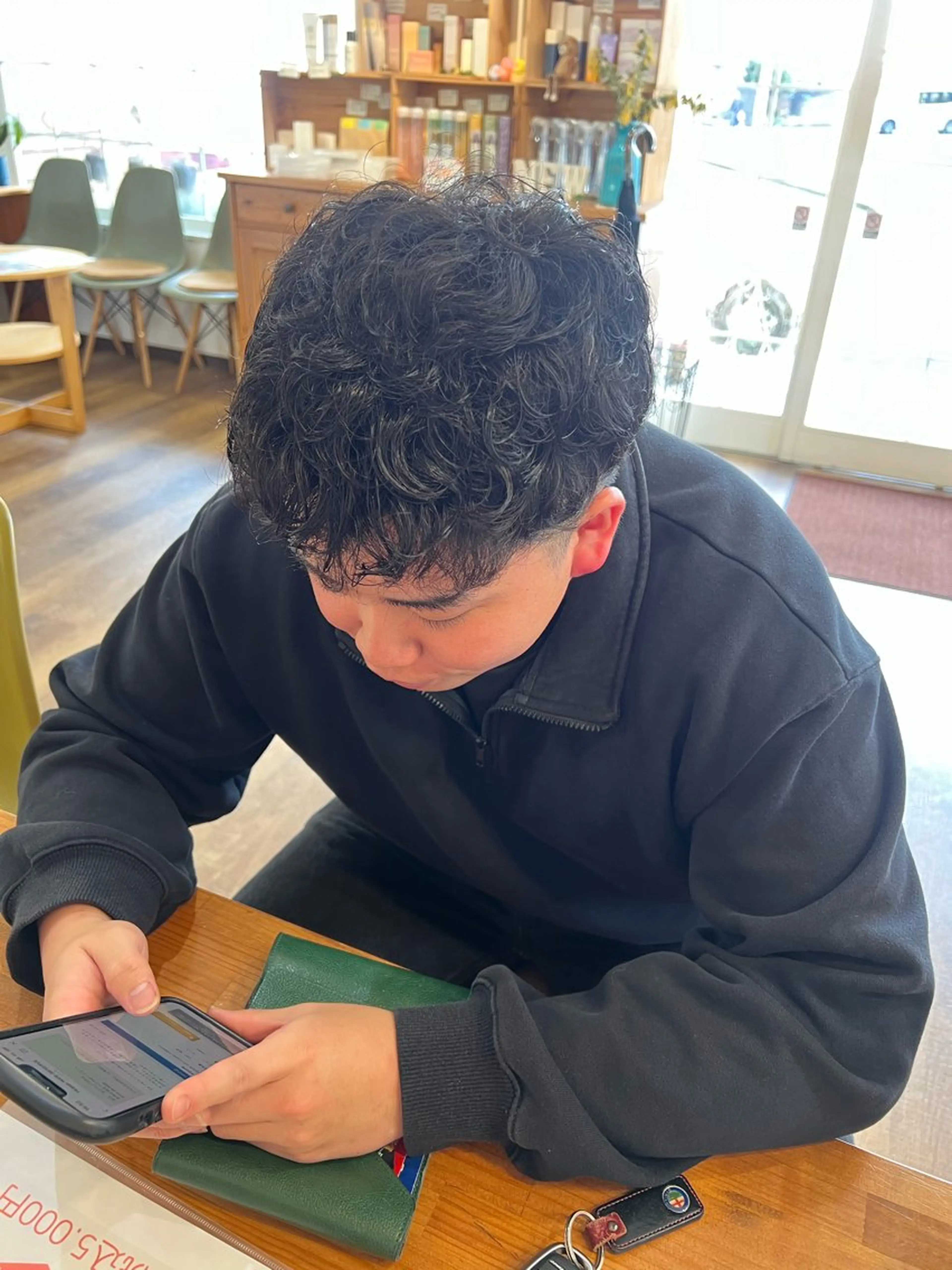 【メンズ限定】カット➕眉カット➕頭皮クレンジング(お持ち帰り付き)の写真