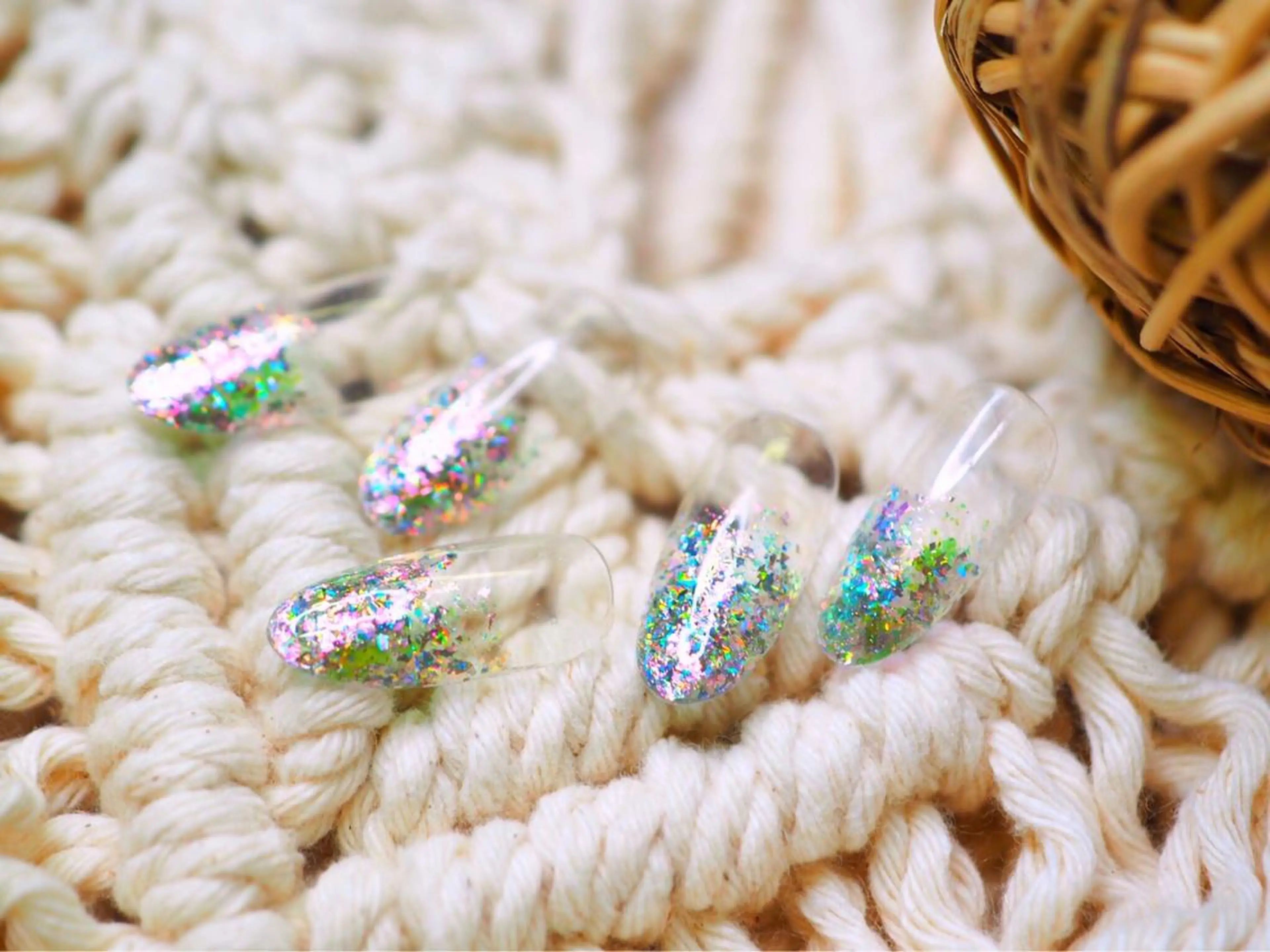 🧜🏼‍♀️初回オフ無料❣️ハンドラメグラデーション💅🏽¥7000→¥5500（オフありの場合+45分）の写真