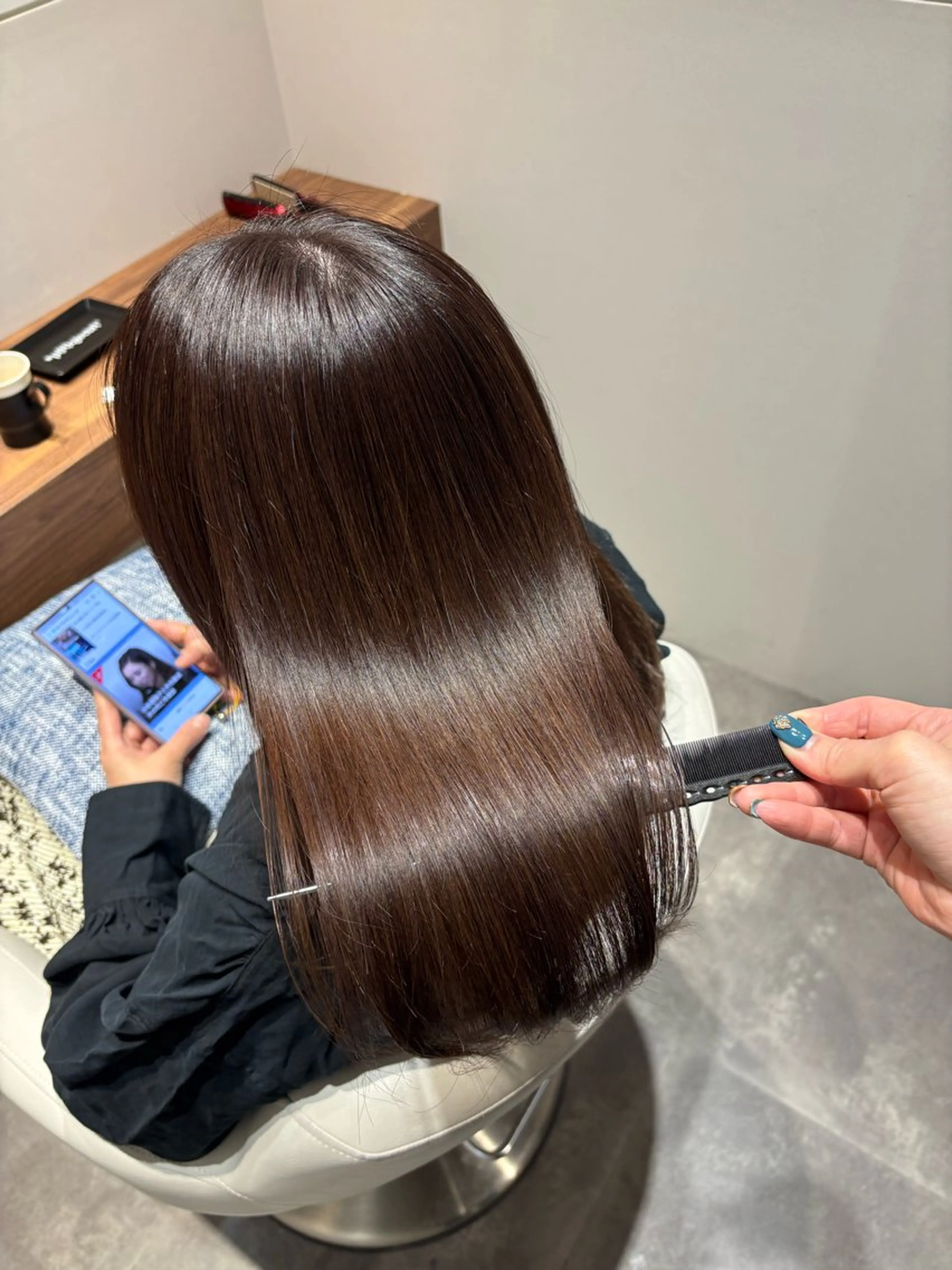 ミディアム カット ヘアカラー トリートメント 美髪ヘア 🤍erikaのヘアスタイル