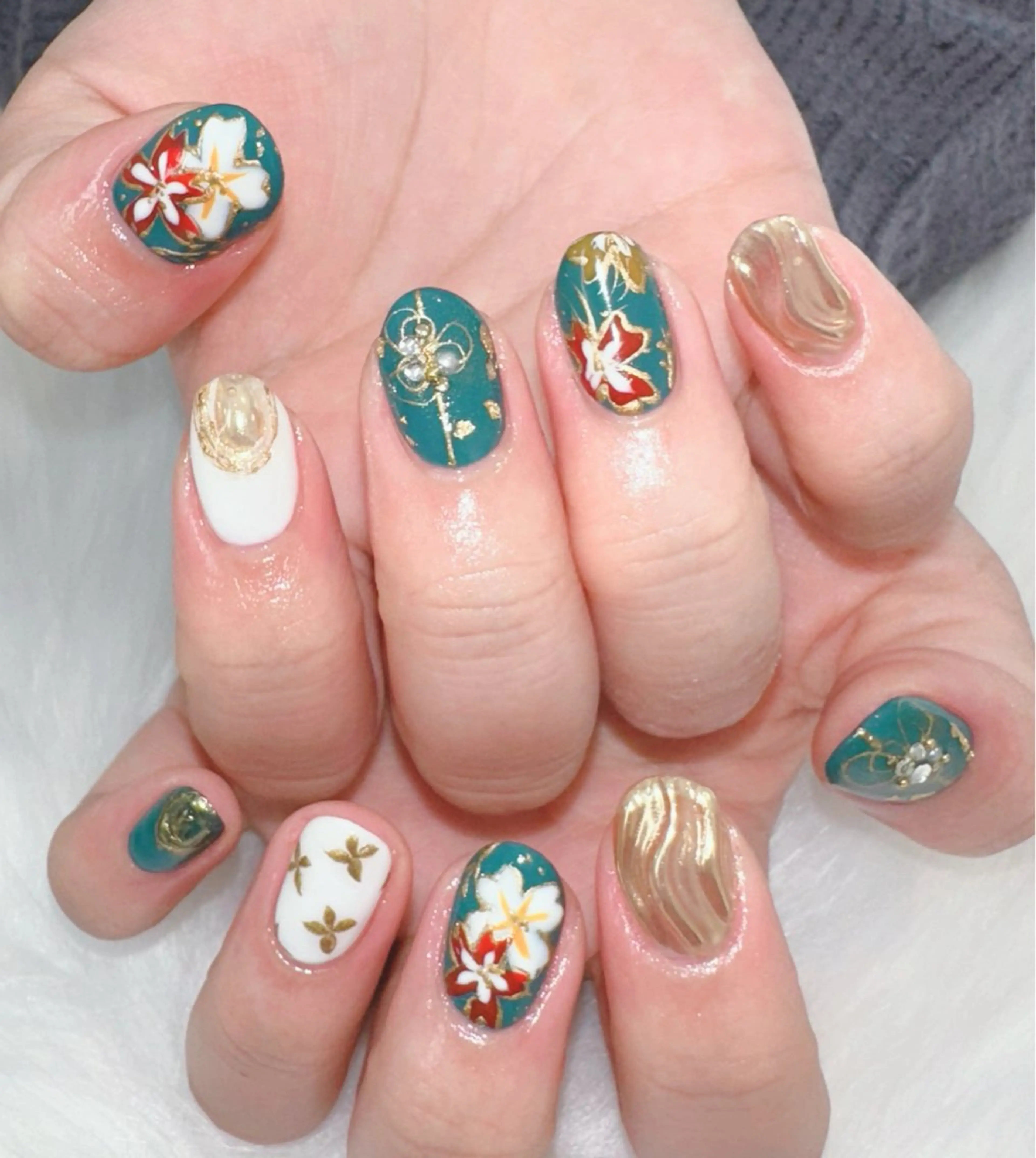ネイル Atelier Peniculusのネイルデザイン