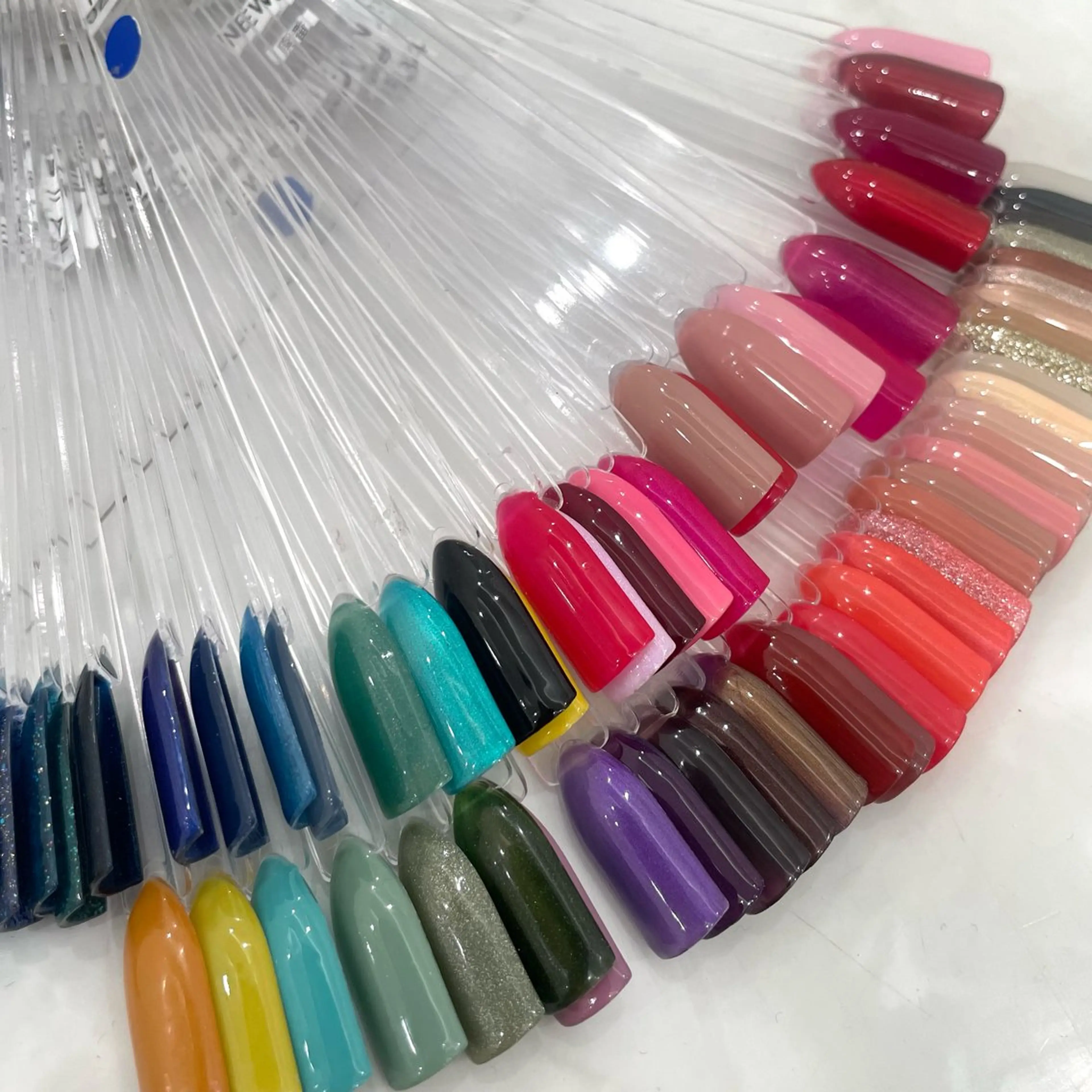 ネイル LUCULIA 西山のネイルデザイン