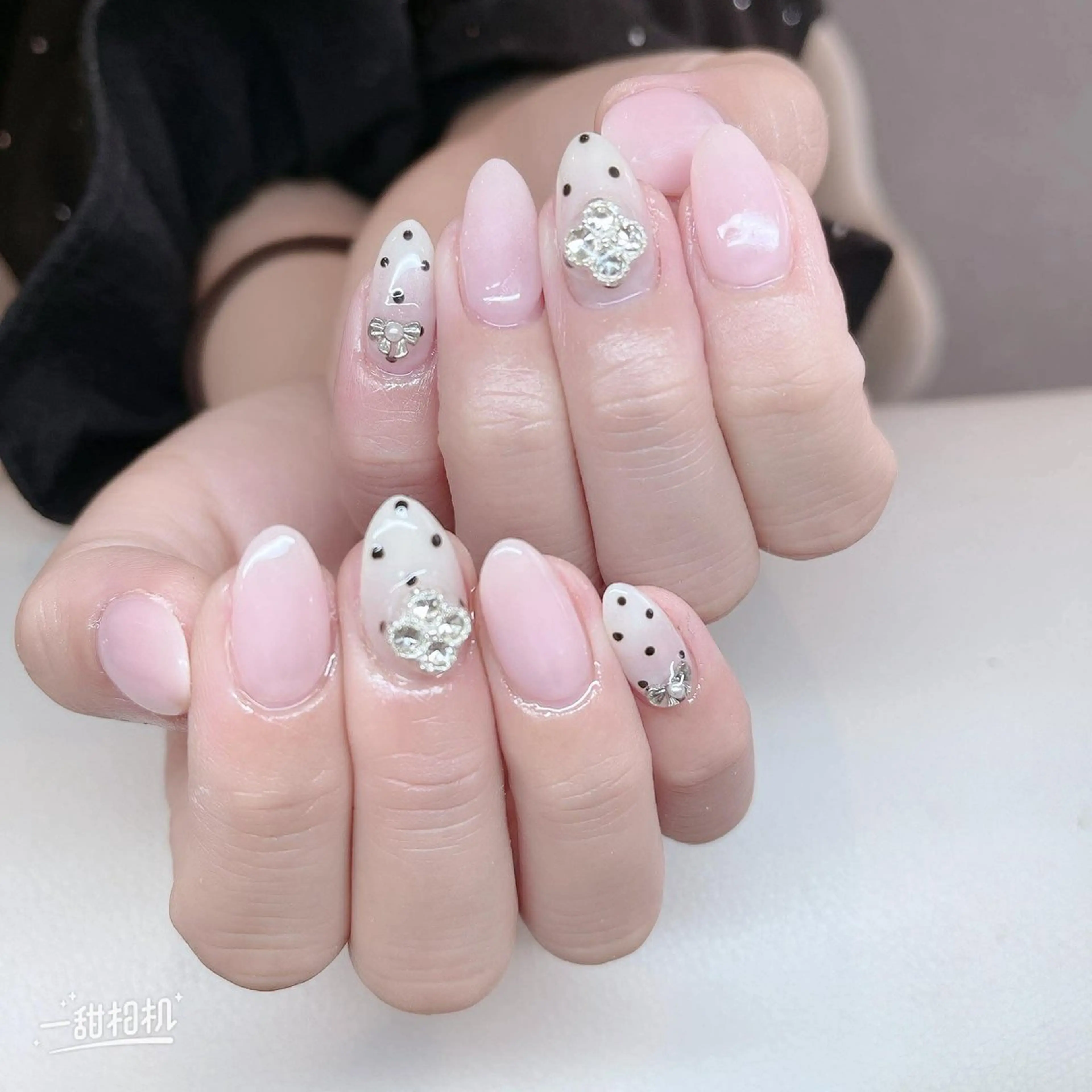 ネイル アートネイル チークネイル 桜ネイル 成人式 フレンチネイル ハンドネイル RUBY Nail 日暮里店のネイルデザイン