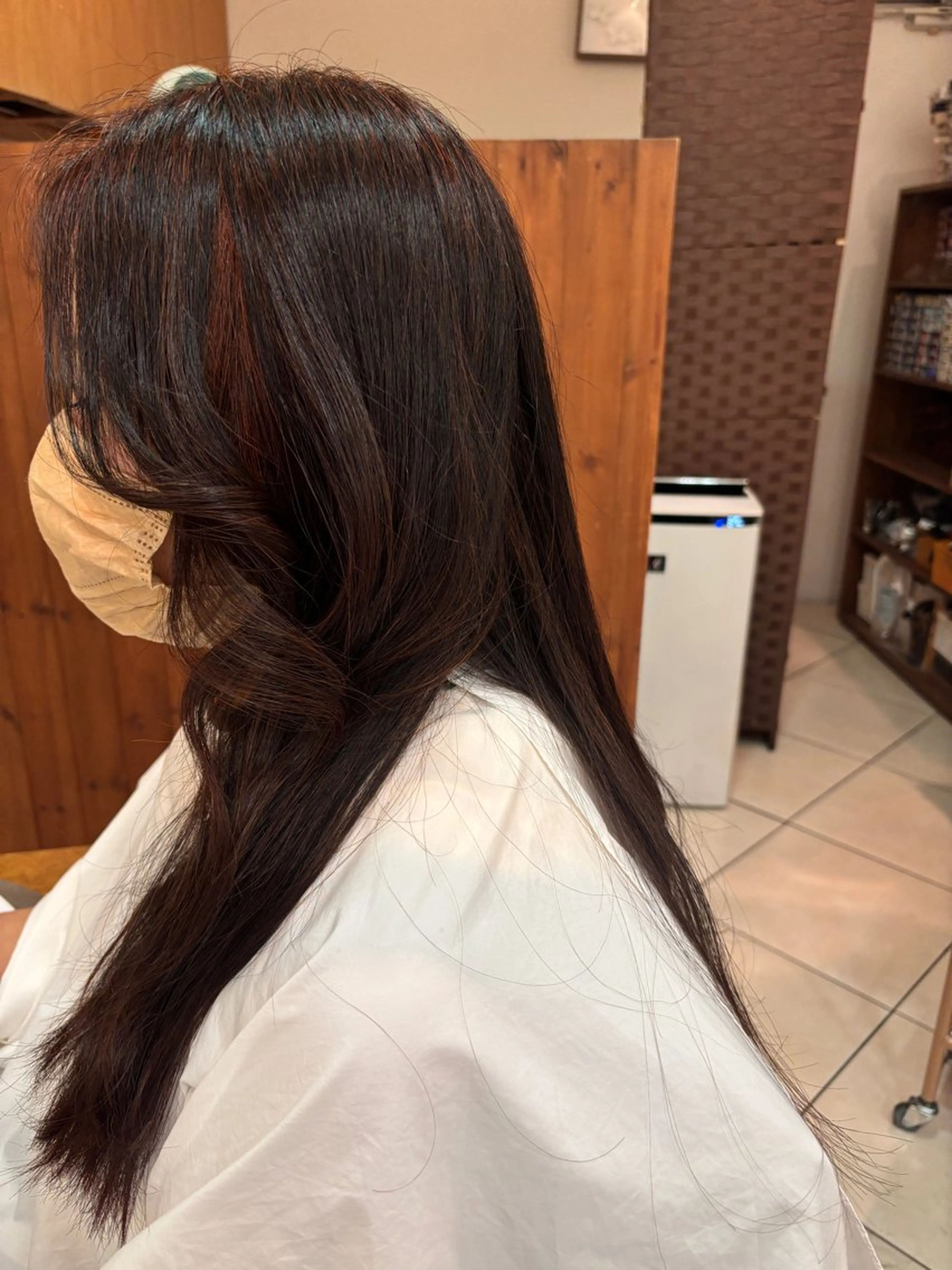 ロング 吉井 愛のヘアスタイル
