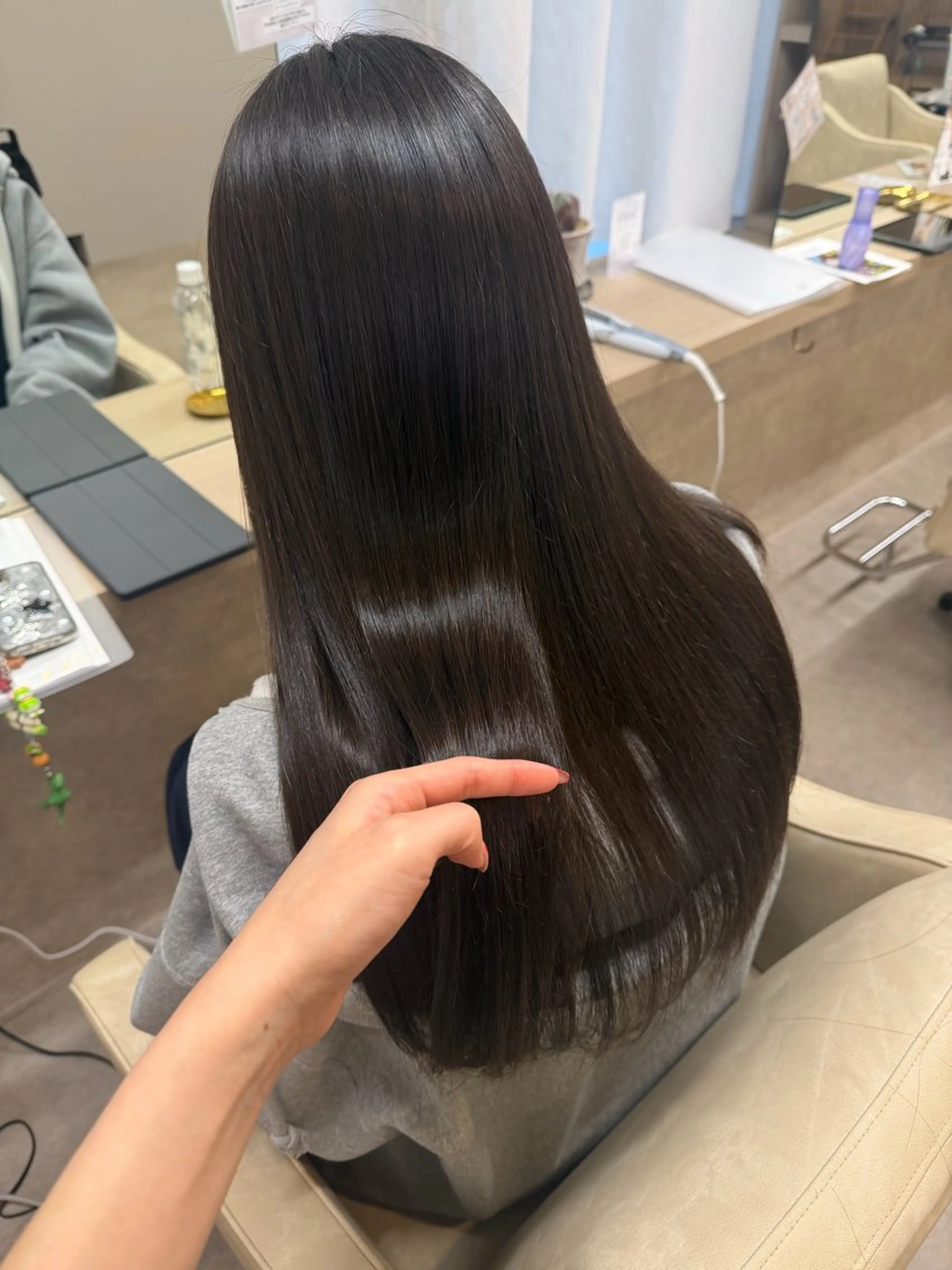 ロング パーマ りん/ハイトーン💖 🌈髪質改善✨️浜松のヘアスタイル