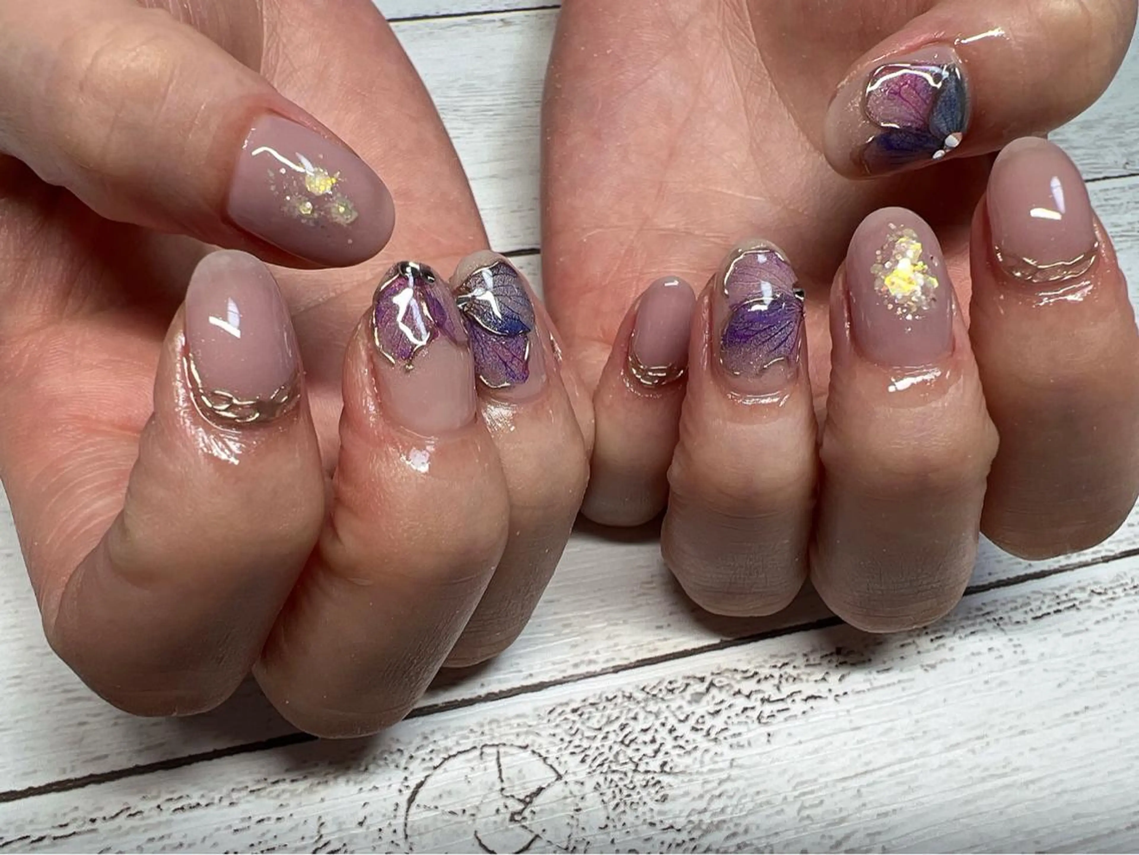 ネイル ハンドネイル Lavish nailのネイルデザイン