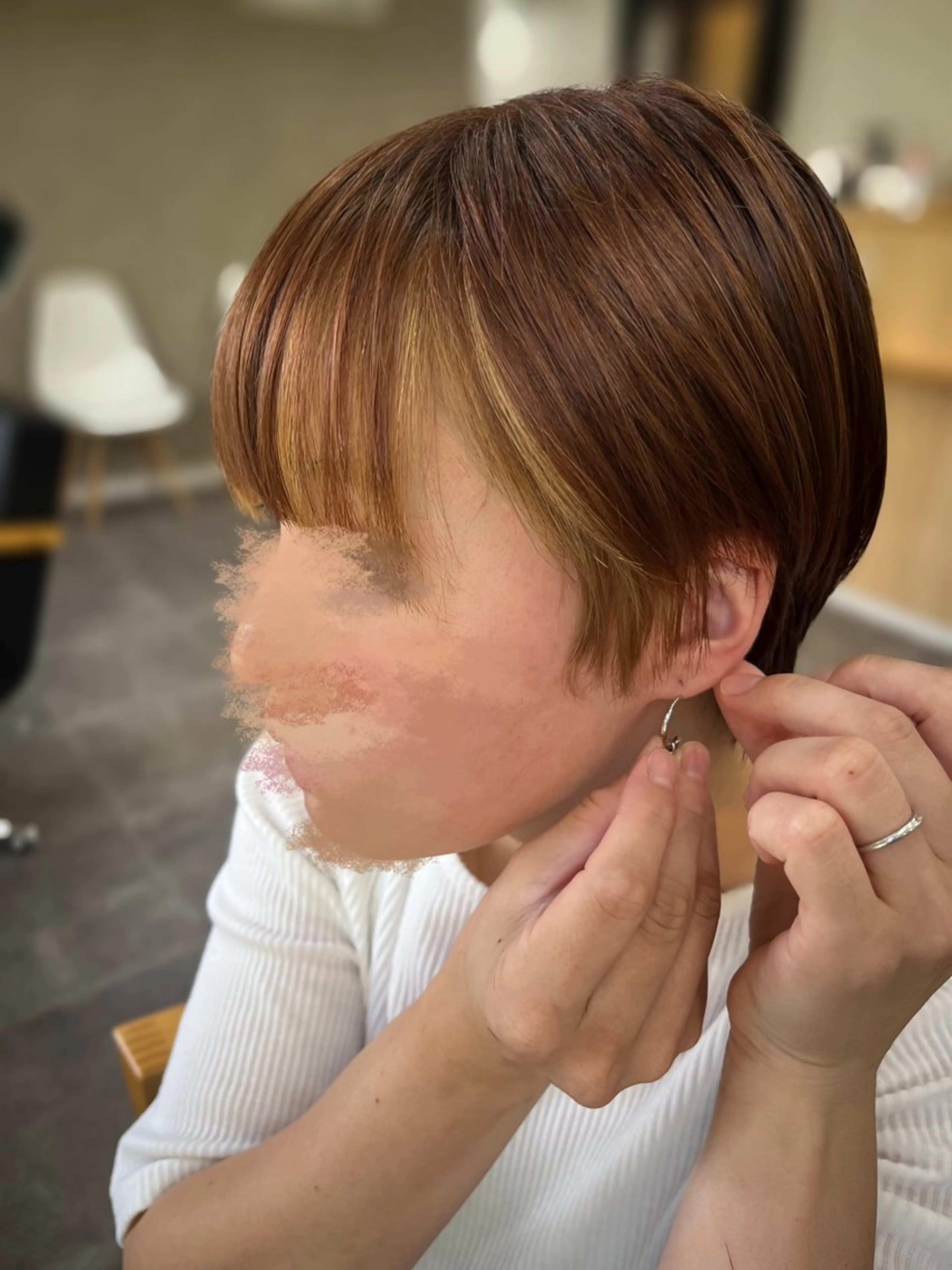 ショート カラー ミストバング ベージュカラー  フェイスフレーミング ミルクティーベージュ ピンクカラー ヘアカラー トリートメント (kakko) ayumiのヘアスタイル