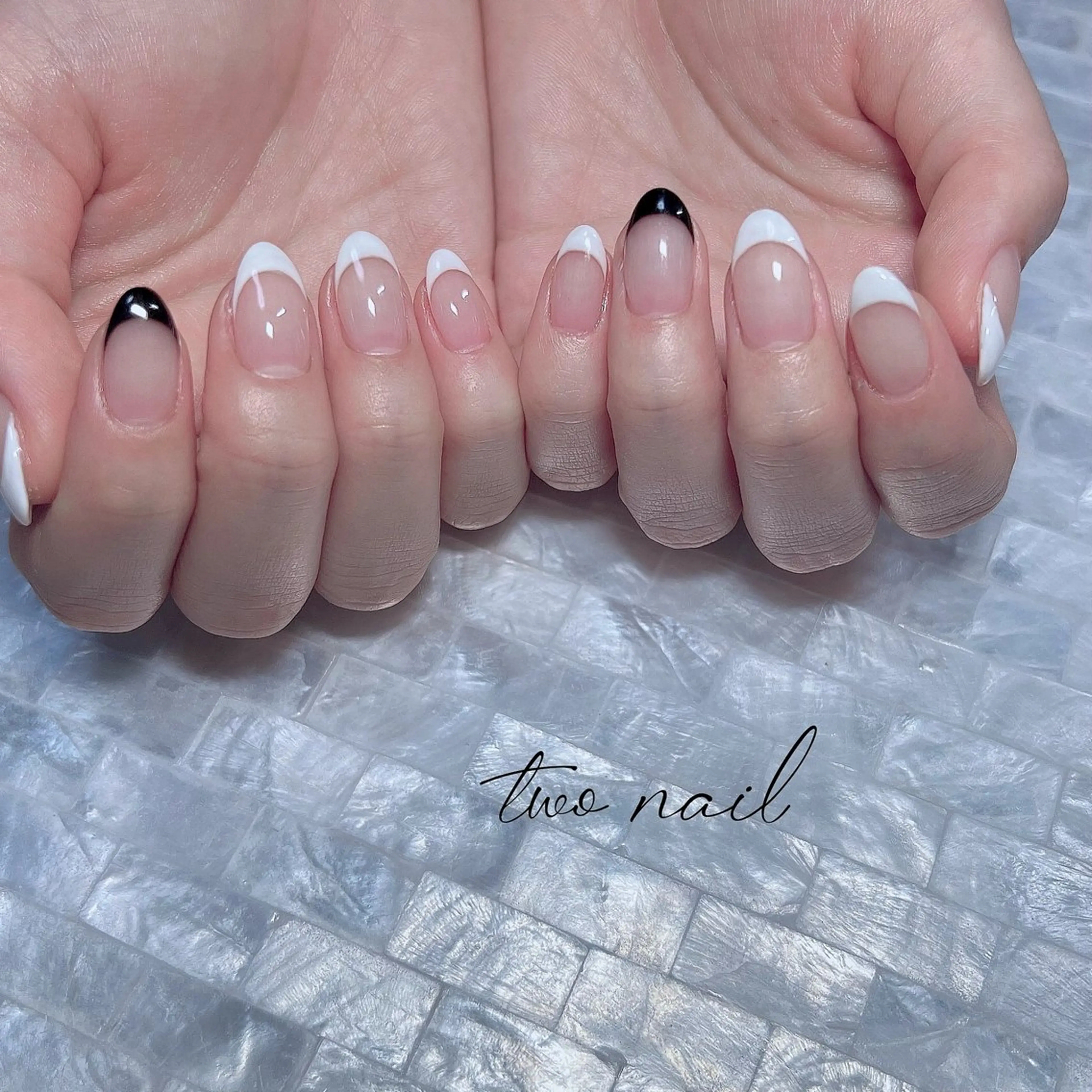 ネイル アートネイル ネイルチップ ホワイト ハンドネイル two nailのネイルデザイン