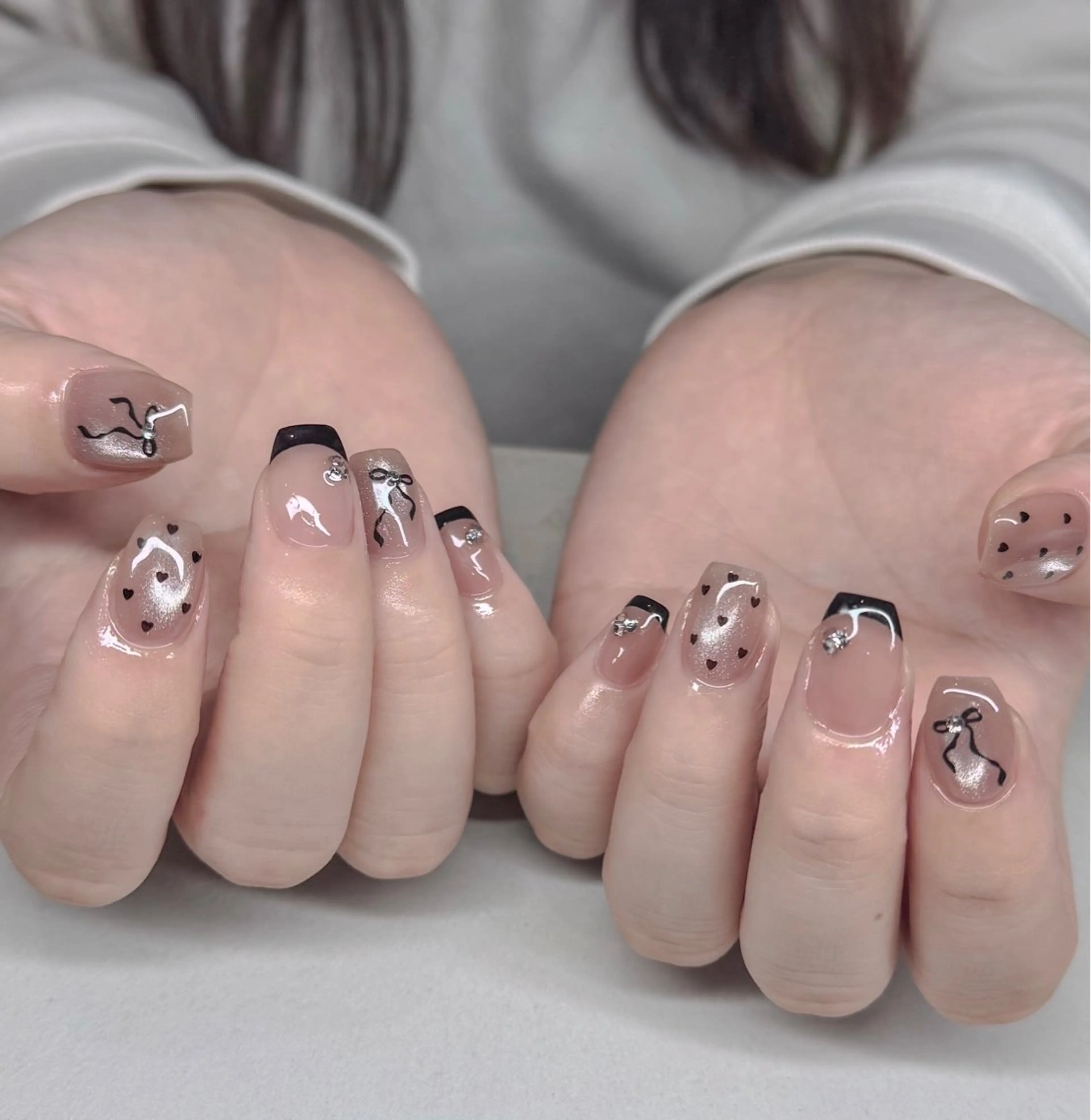 ネイル ストーンネイル ハンドネイル ハンドケア num-fi Aiのネイルデザイン