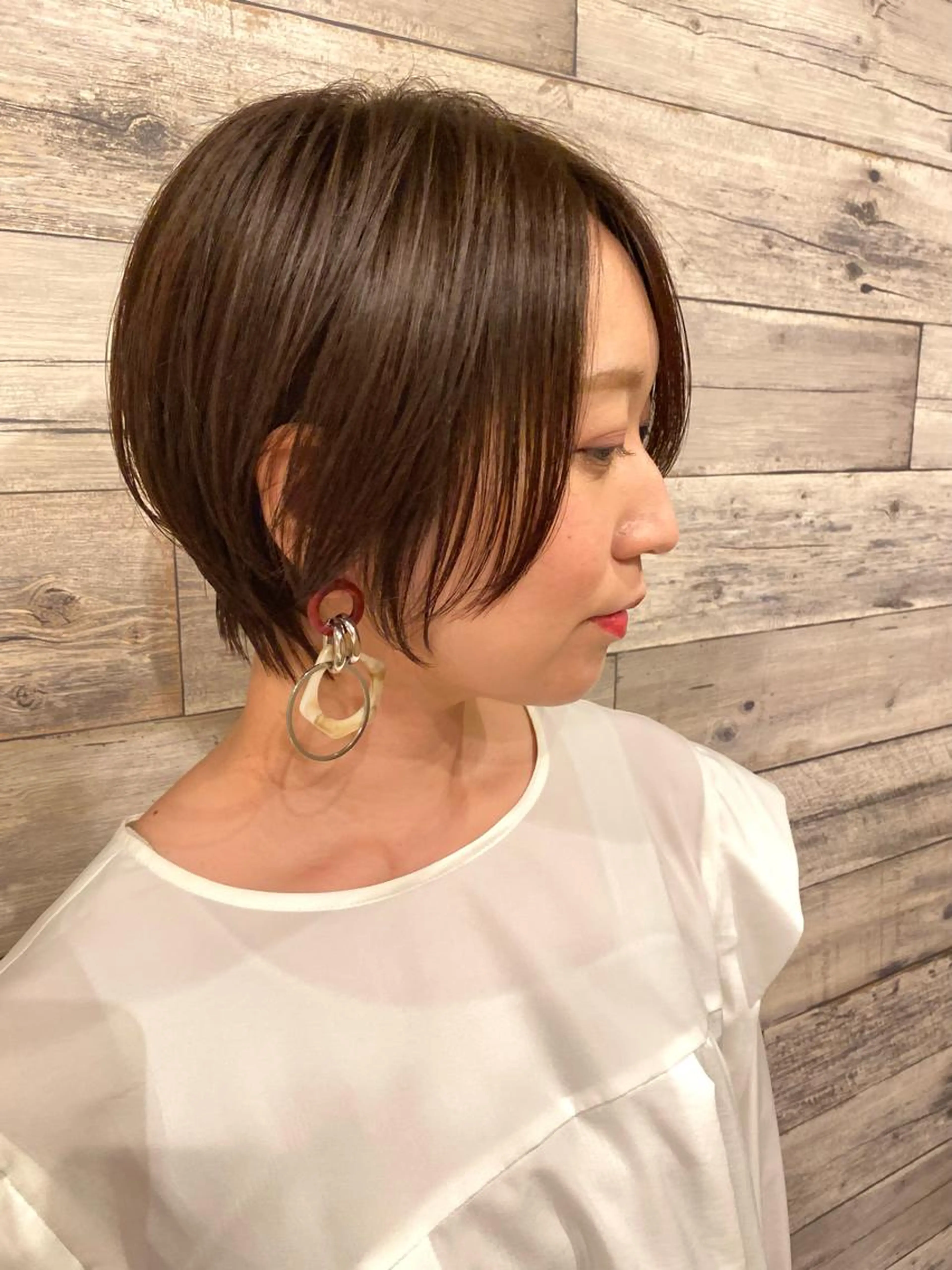 ショートカット+カラー(SNS顔出しOKな方、20代〜30代前半の方限定)の写真