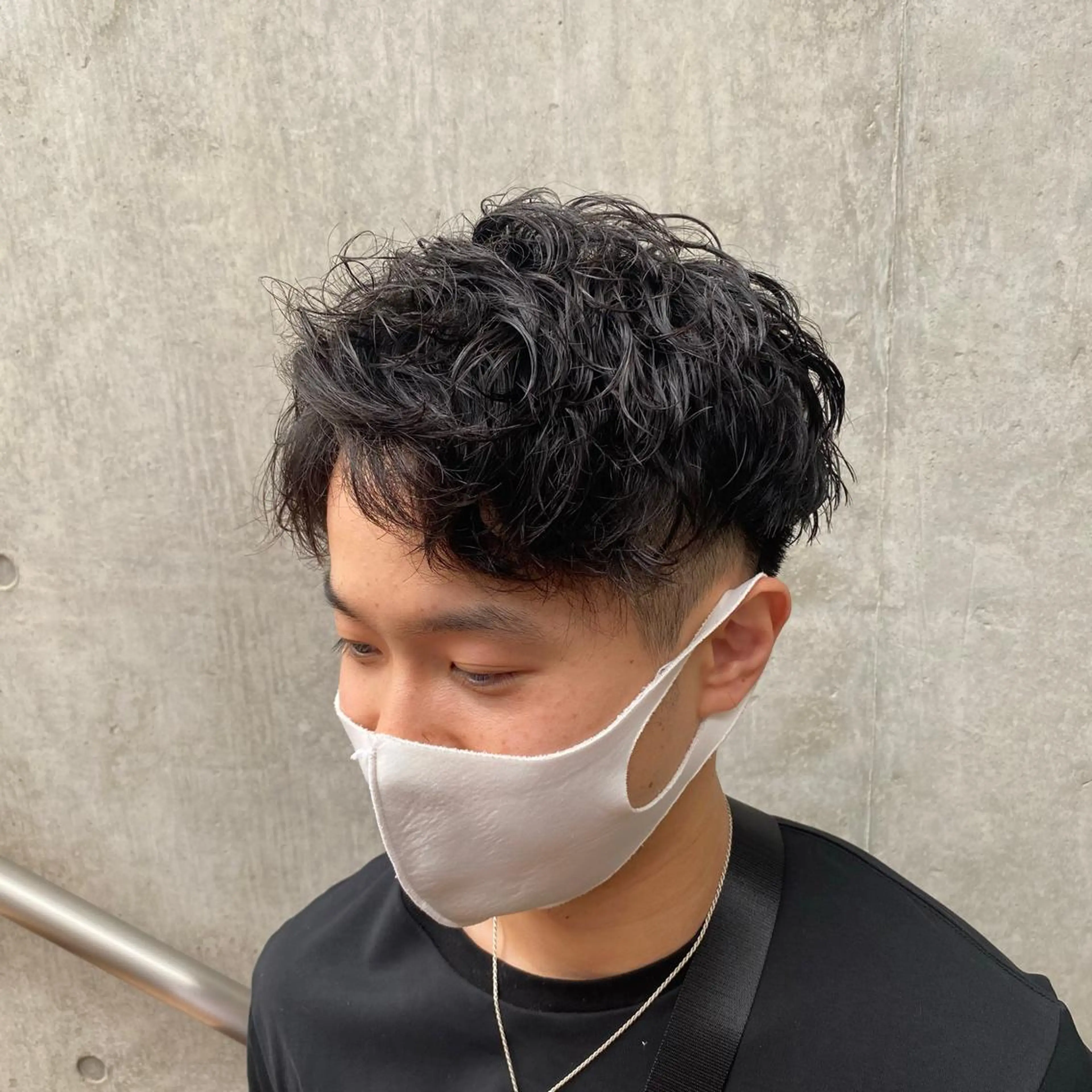 ショート パーマ メンズ カット パーマ unopulir Vamos店所属・梅田茶屋町メンズ 専門美容師 山元一平のヘアスタイル