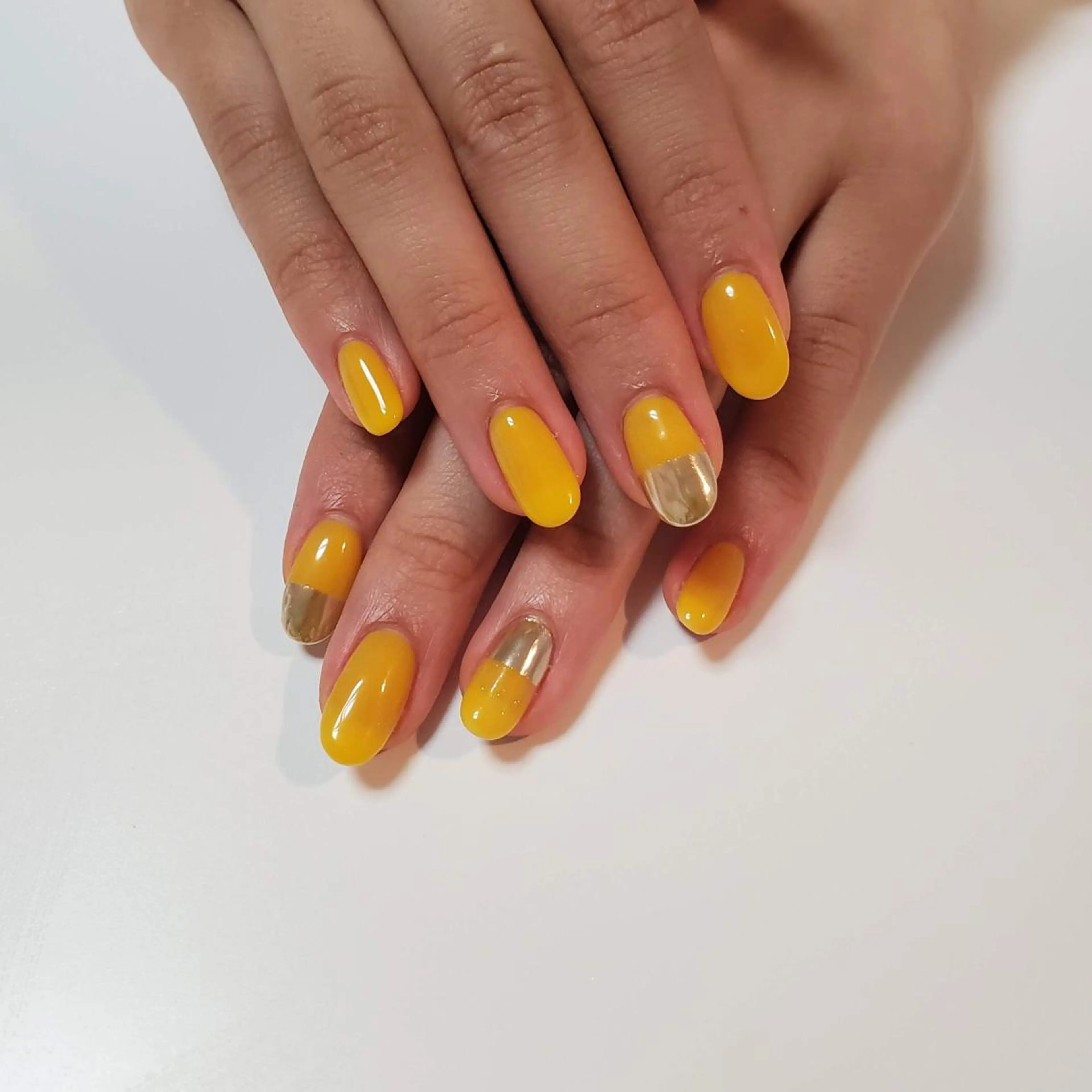 ネイル ミラーネイル ネイル＆フットケアサロンアイアムアイ所属・ネイリスト モリシタのネイルデザイン