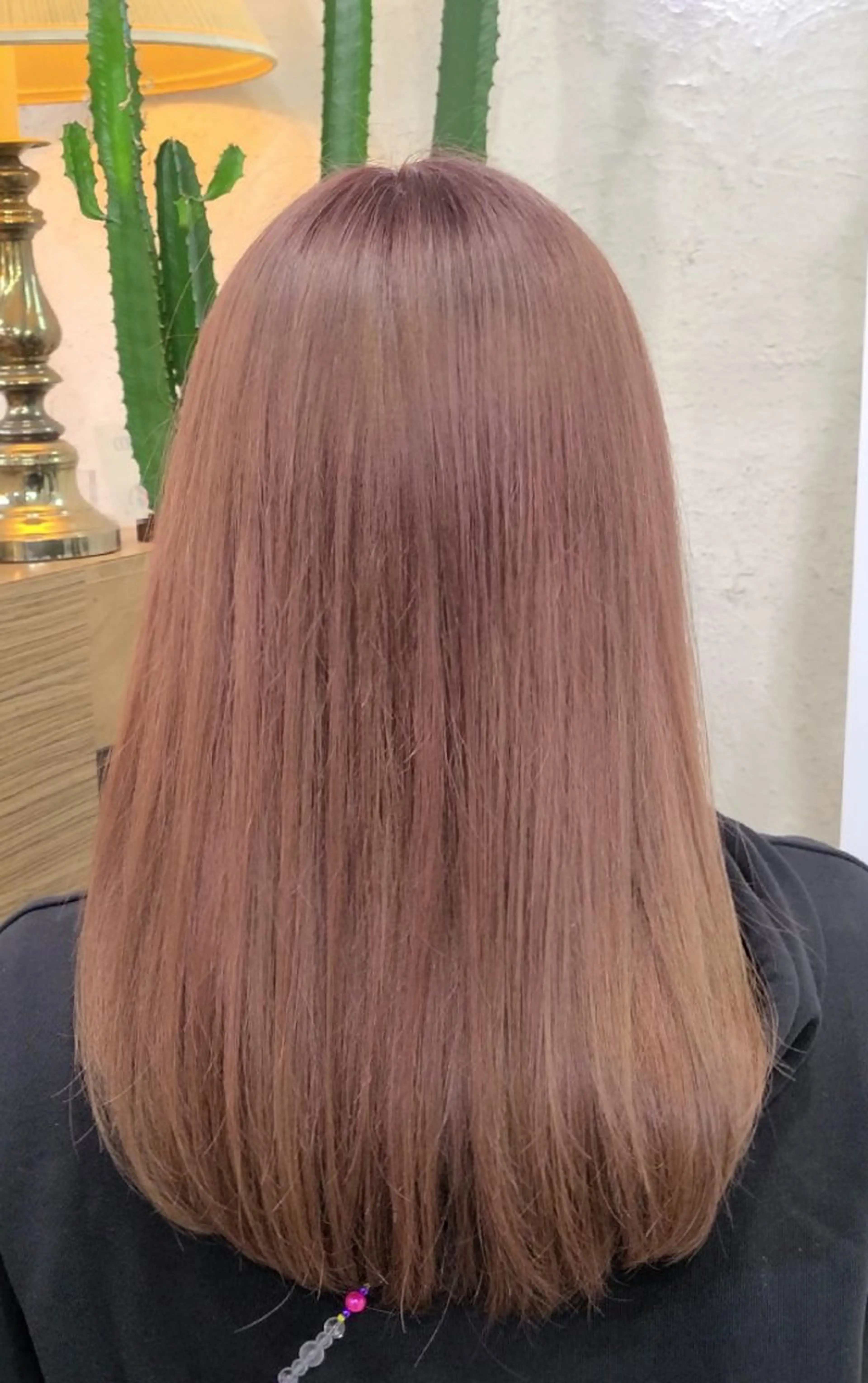 ロング カラー ブリーチ ヘアカラー Colores Ryuのヘアスタイル