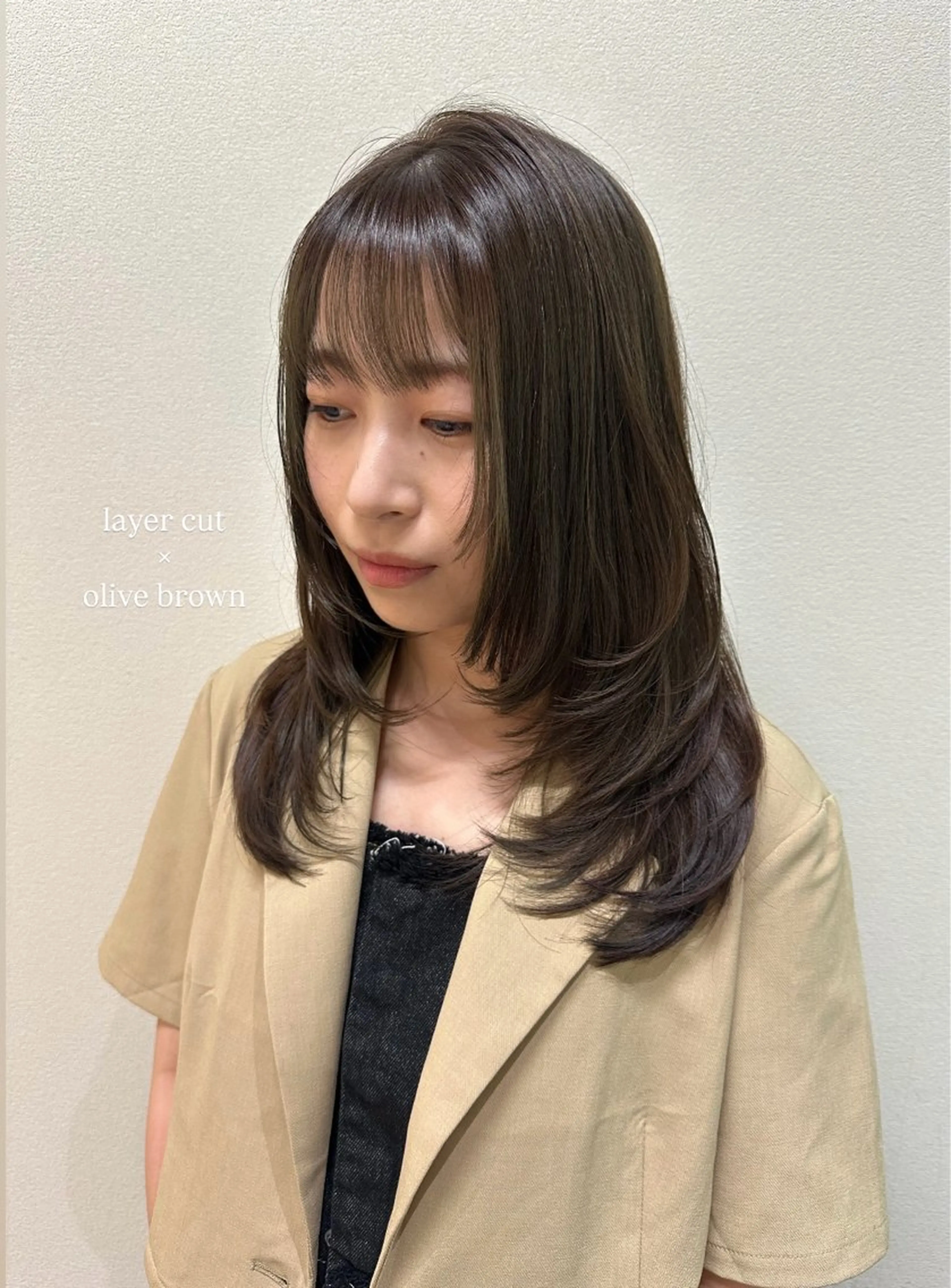 ミディアム カラー ヘアアレンジ オリーブカラー レイヤーカット 🇰🇷韓国ｽﾀｲﾙ ﾚｲﾔｰ/ayanaのヘアスタイル