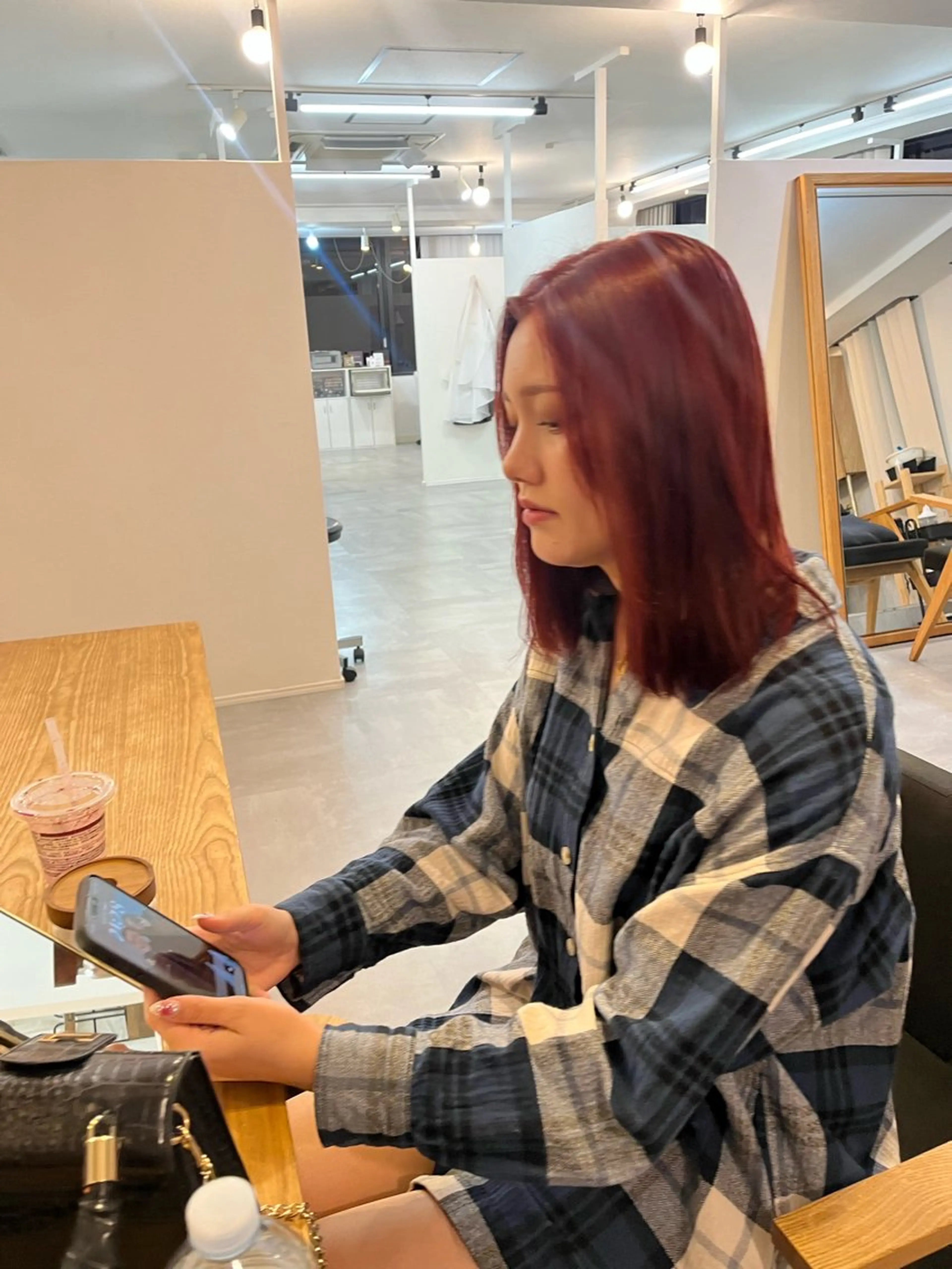 ミディアム 南堀江レイヤーカット MIKU🍒のヘアスタイル