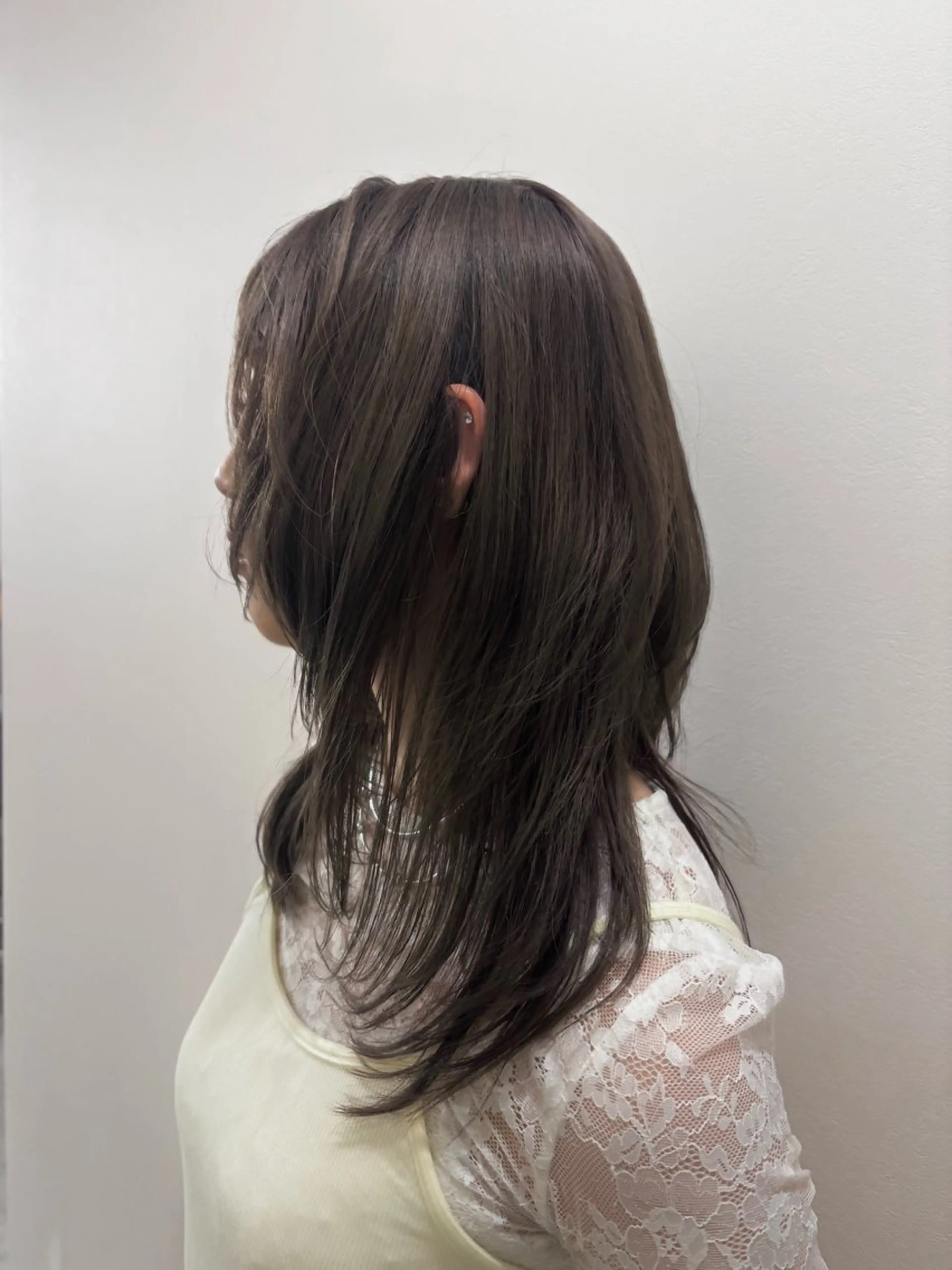 ロング レイヤーカット 【NARVIS】 菅田愛華のヘアスタイル