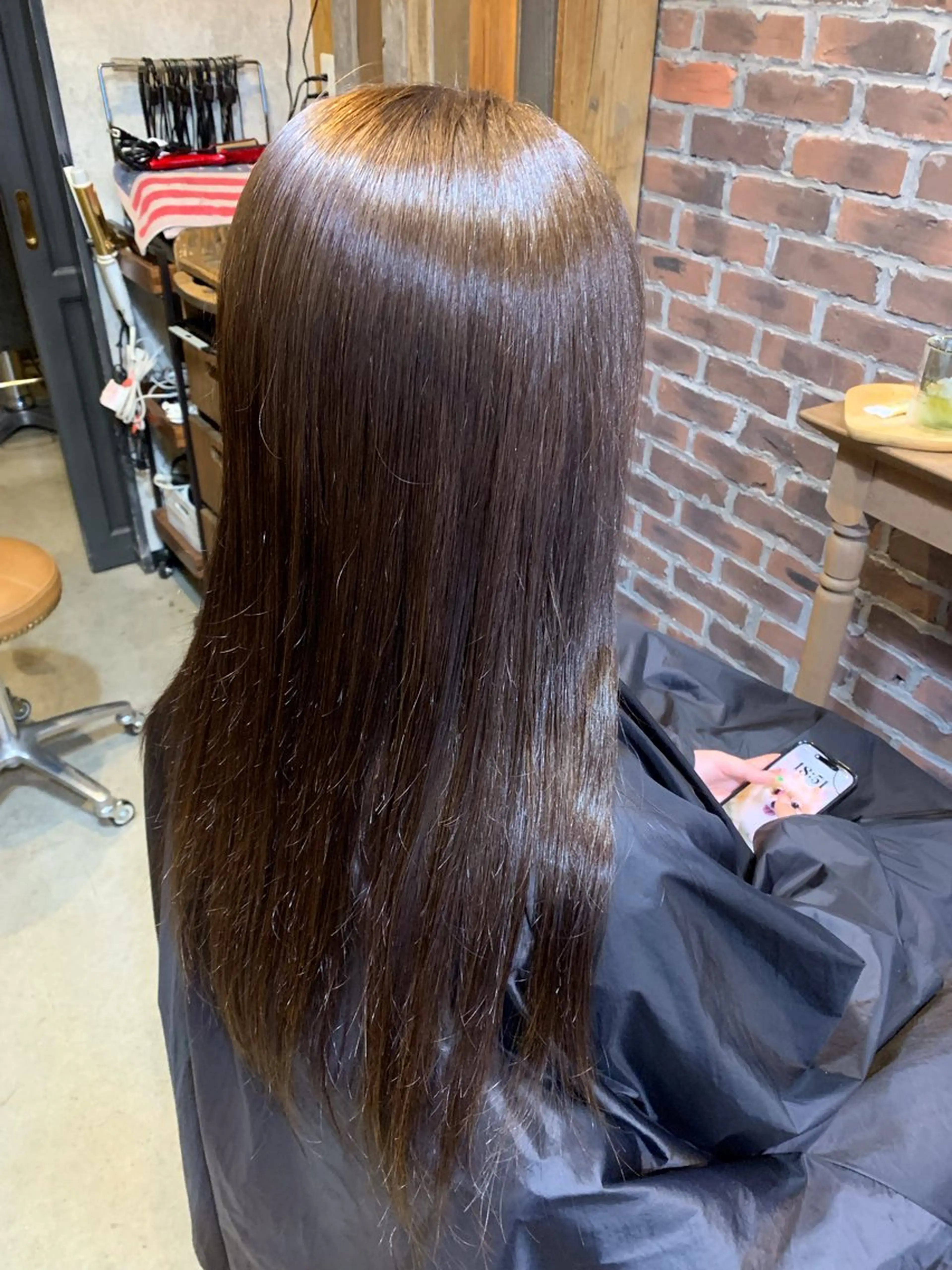 ロング カラー 羽間 有咲のヘアスタイル