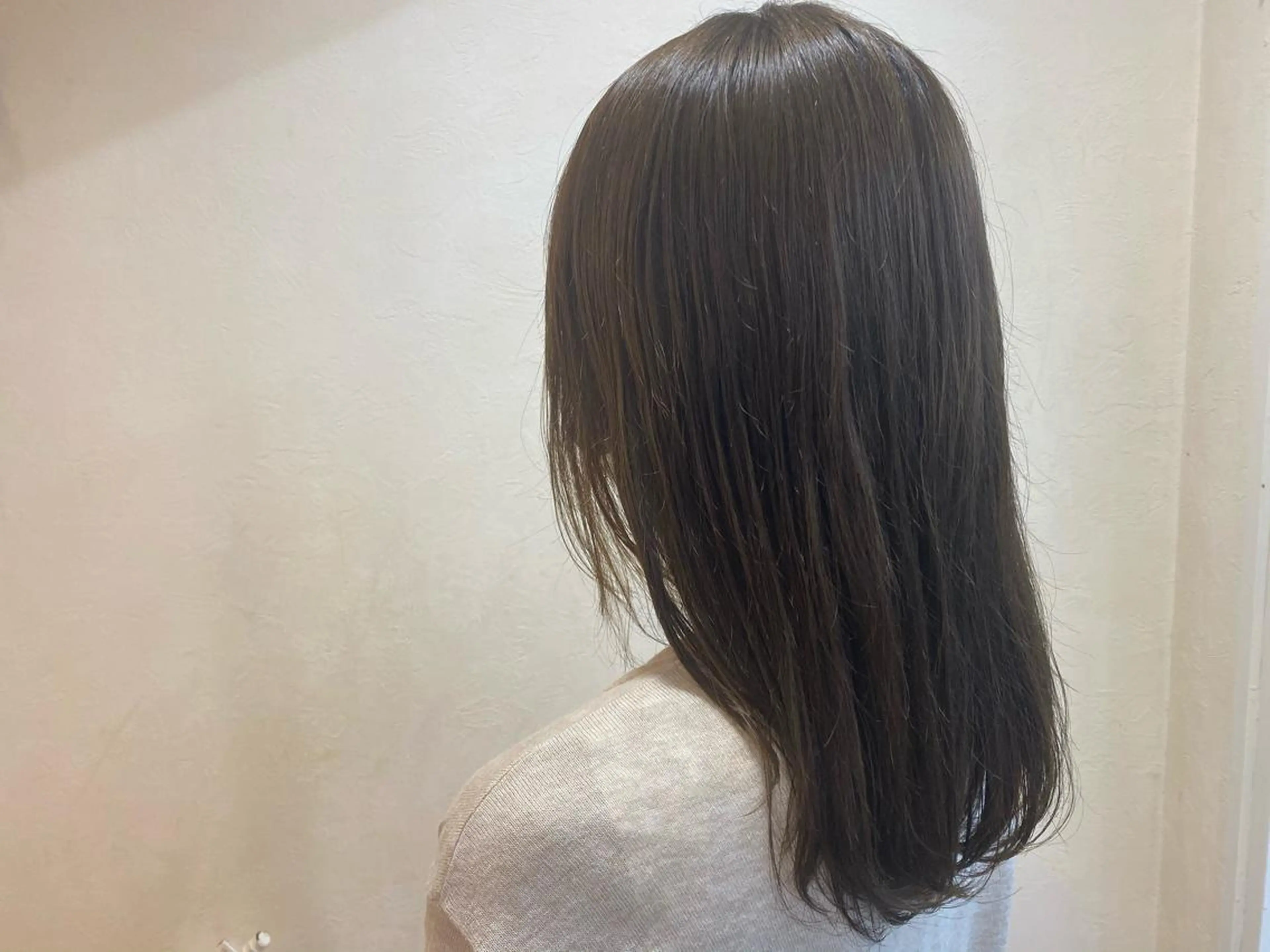 ロング カラー 透明感カラー 前竹 那生のヘアスタイル